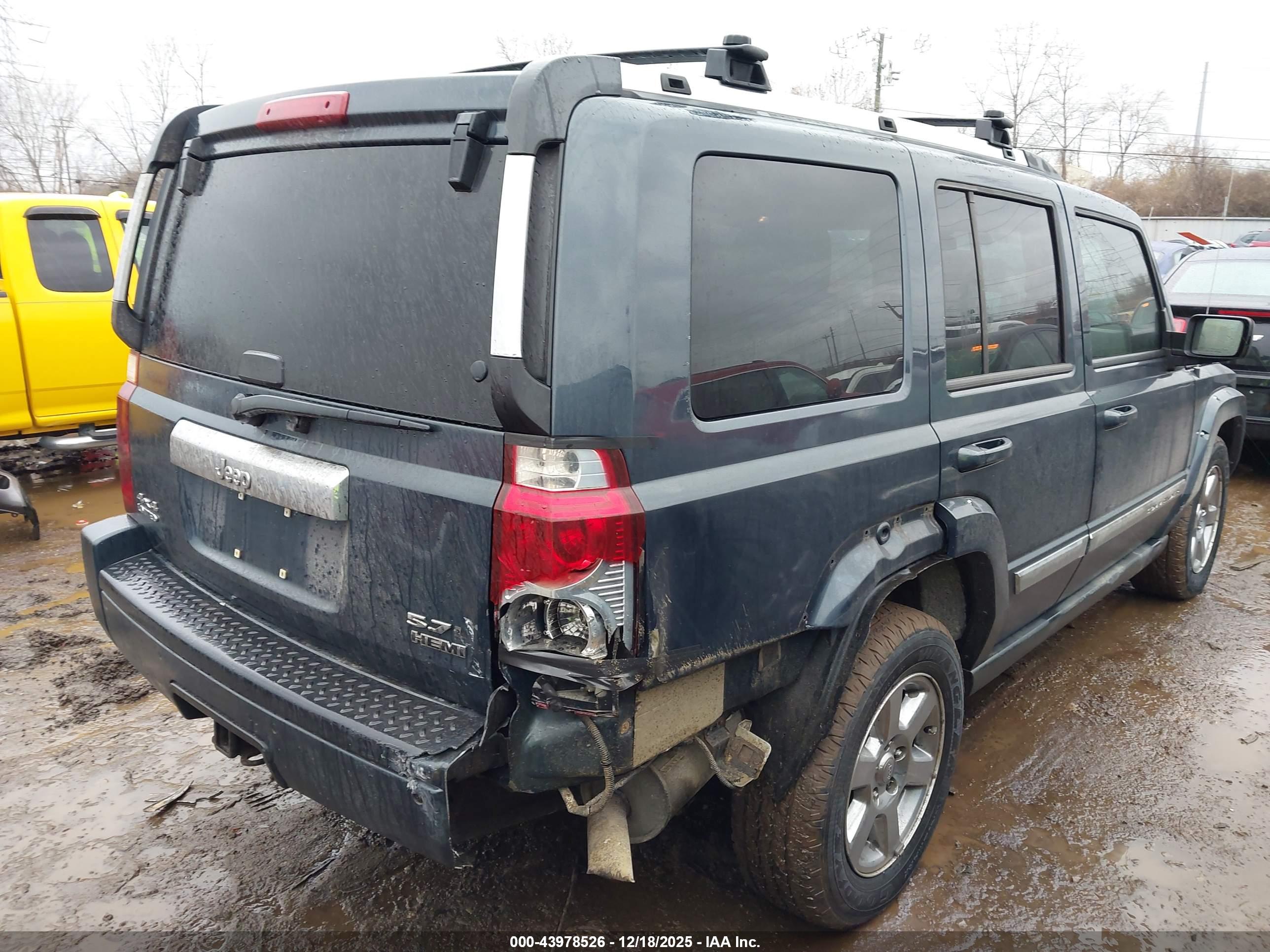 JEEP COMMANDER image 6