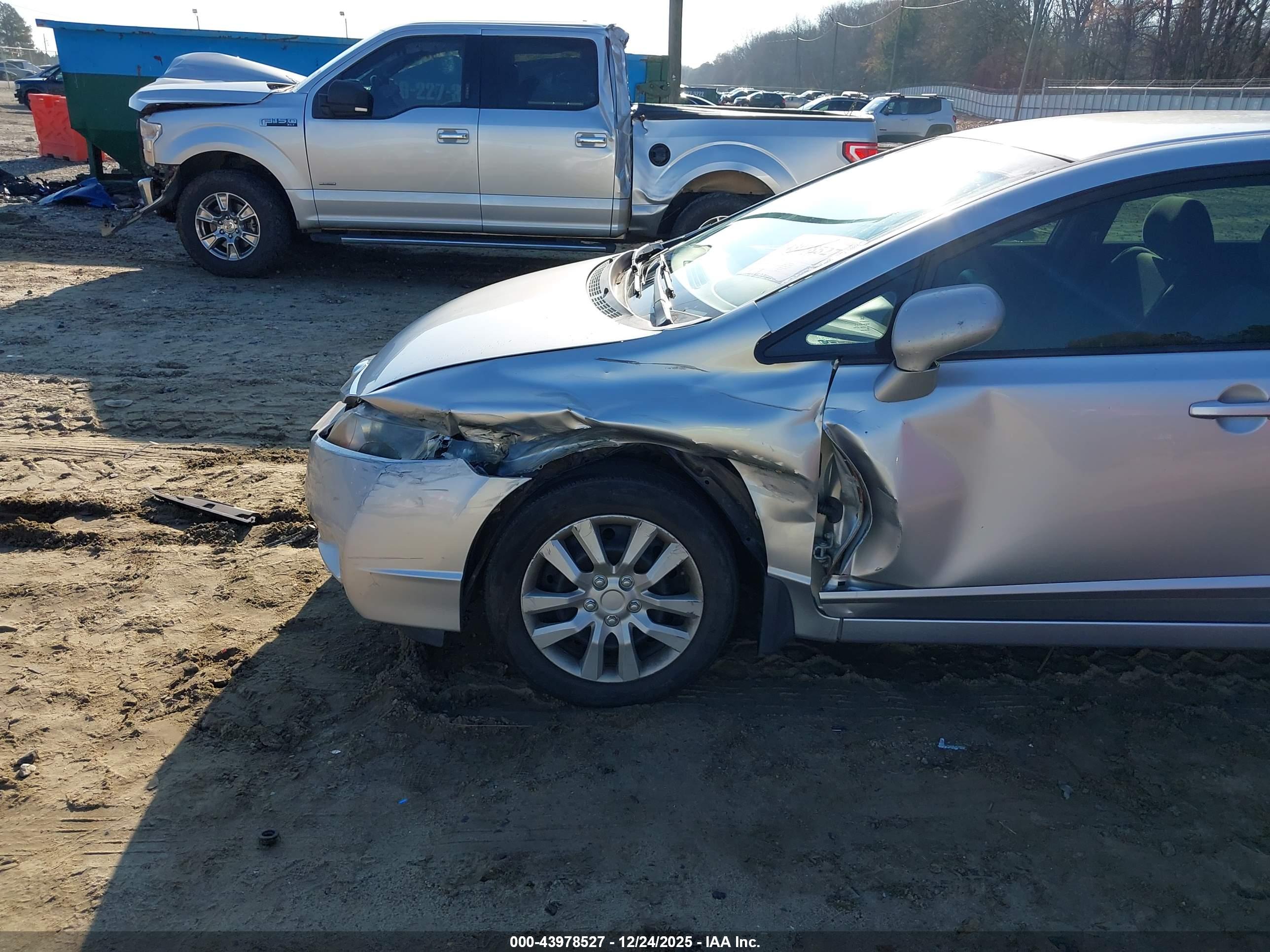 HONDA CIVIC image 6