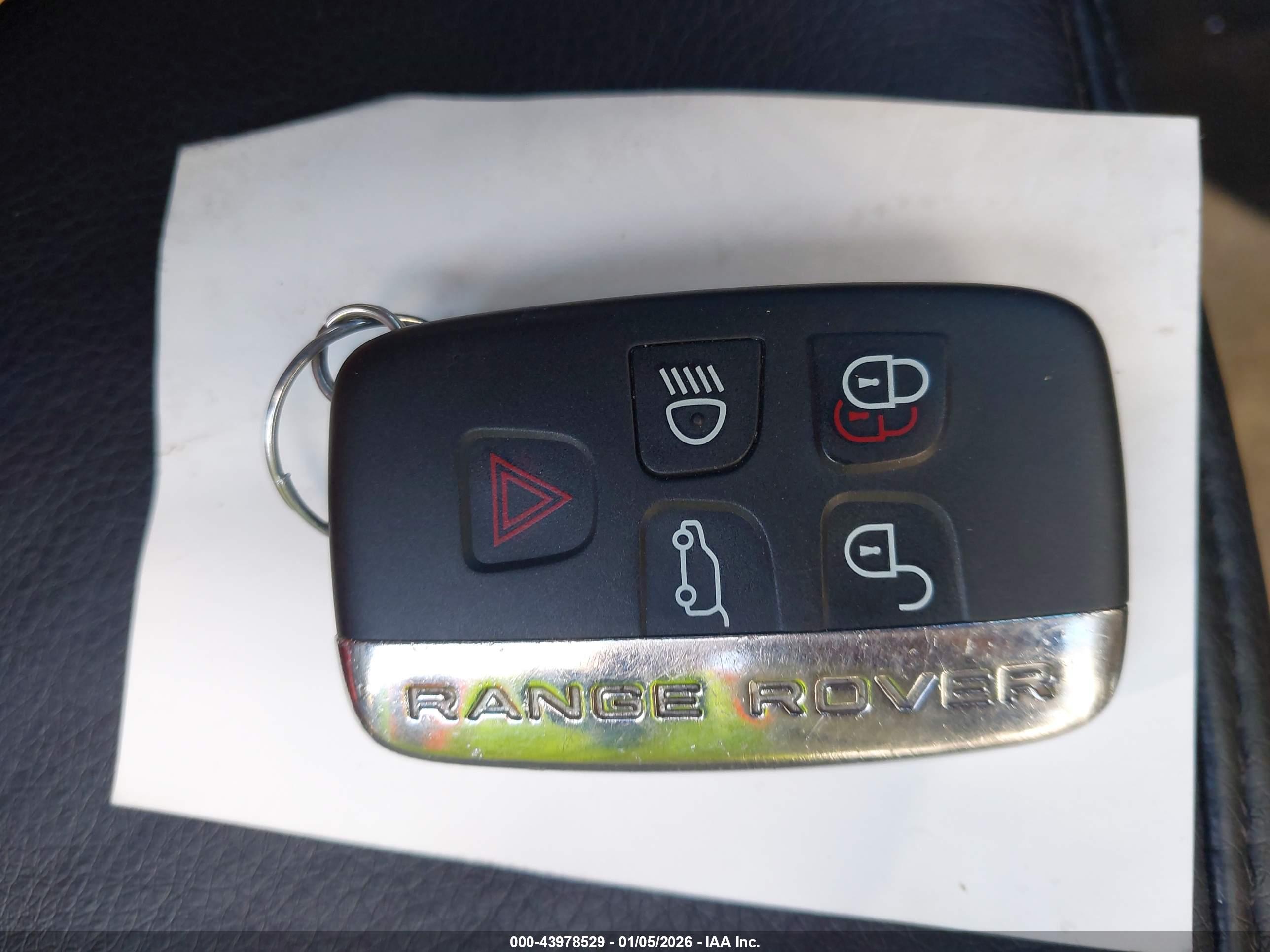 LAND ROVER image 11