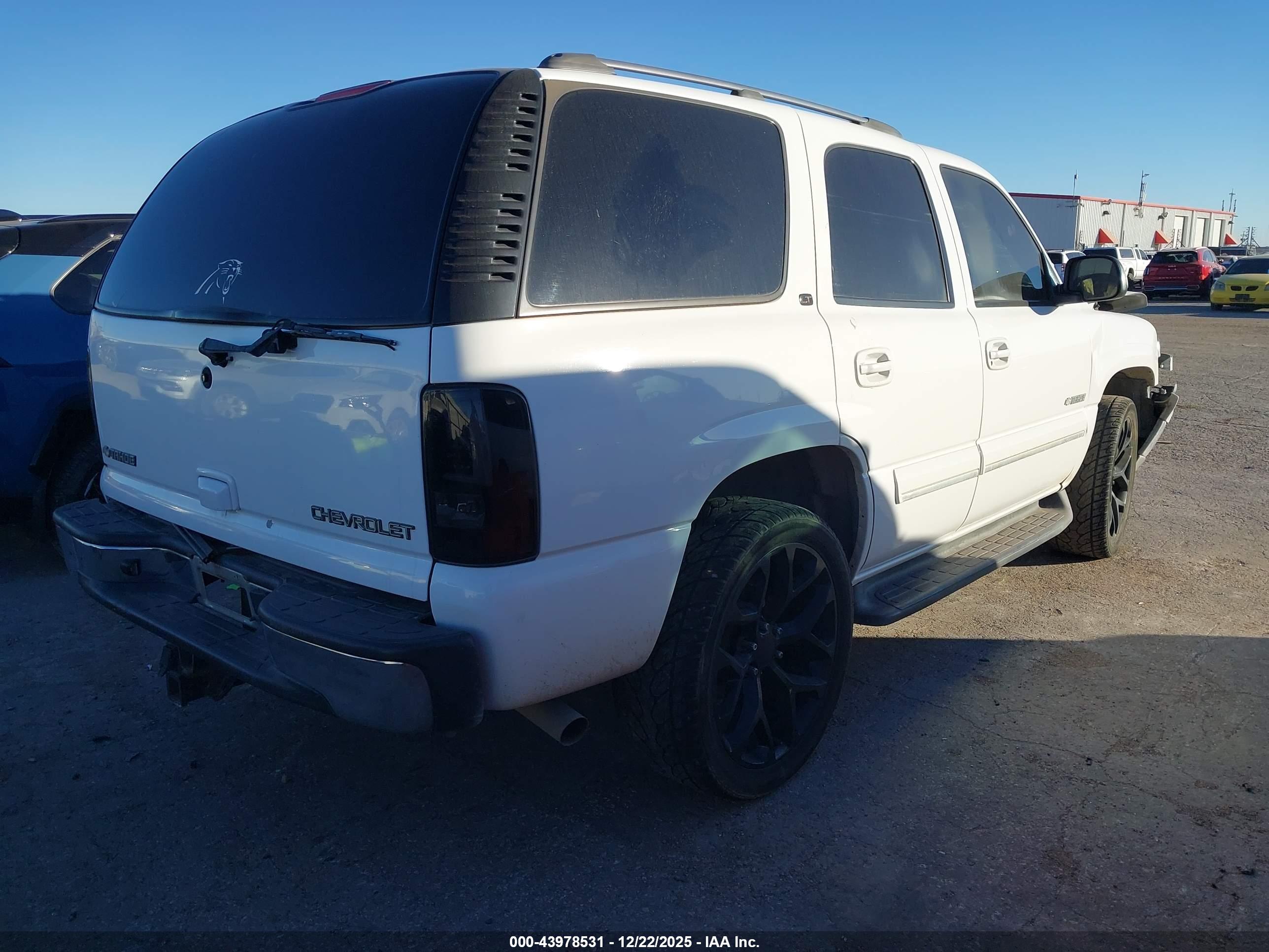 CHEVROLET TAHOE image 4