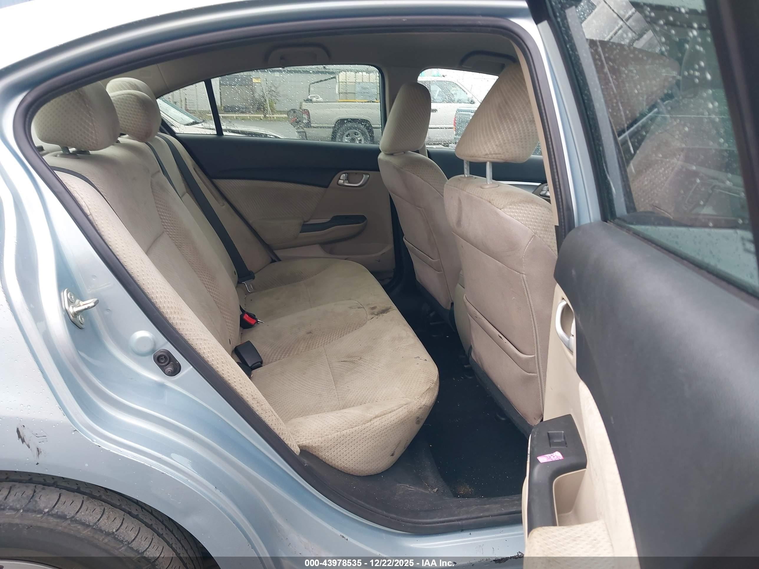 HONDA CIVIC image 8