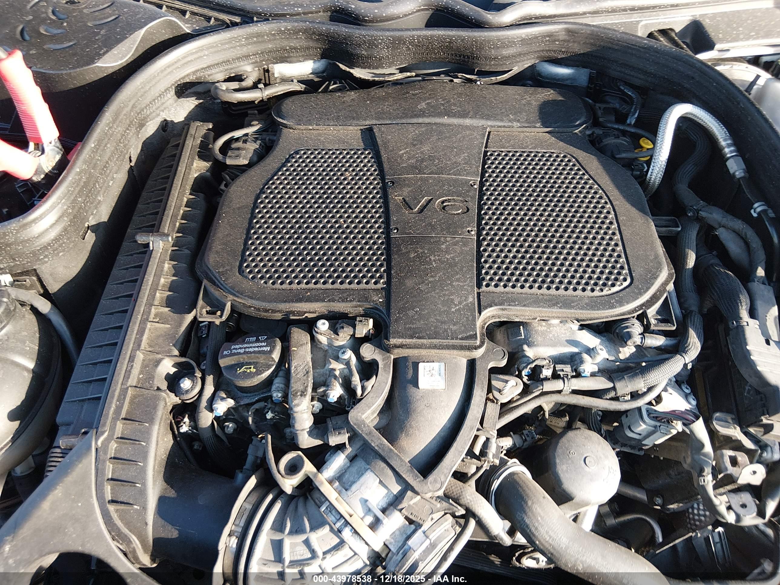MERCEDES-BENZ E image 10