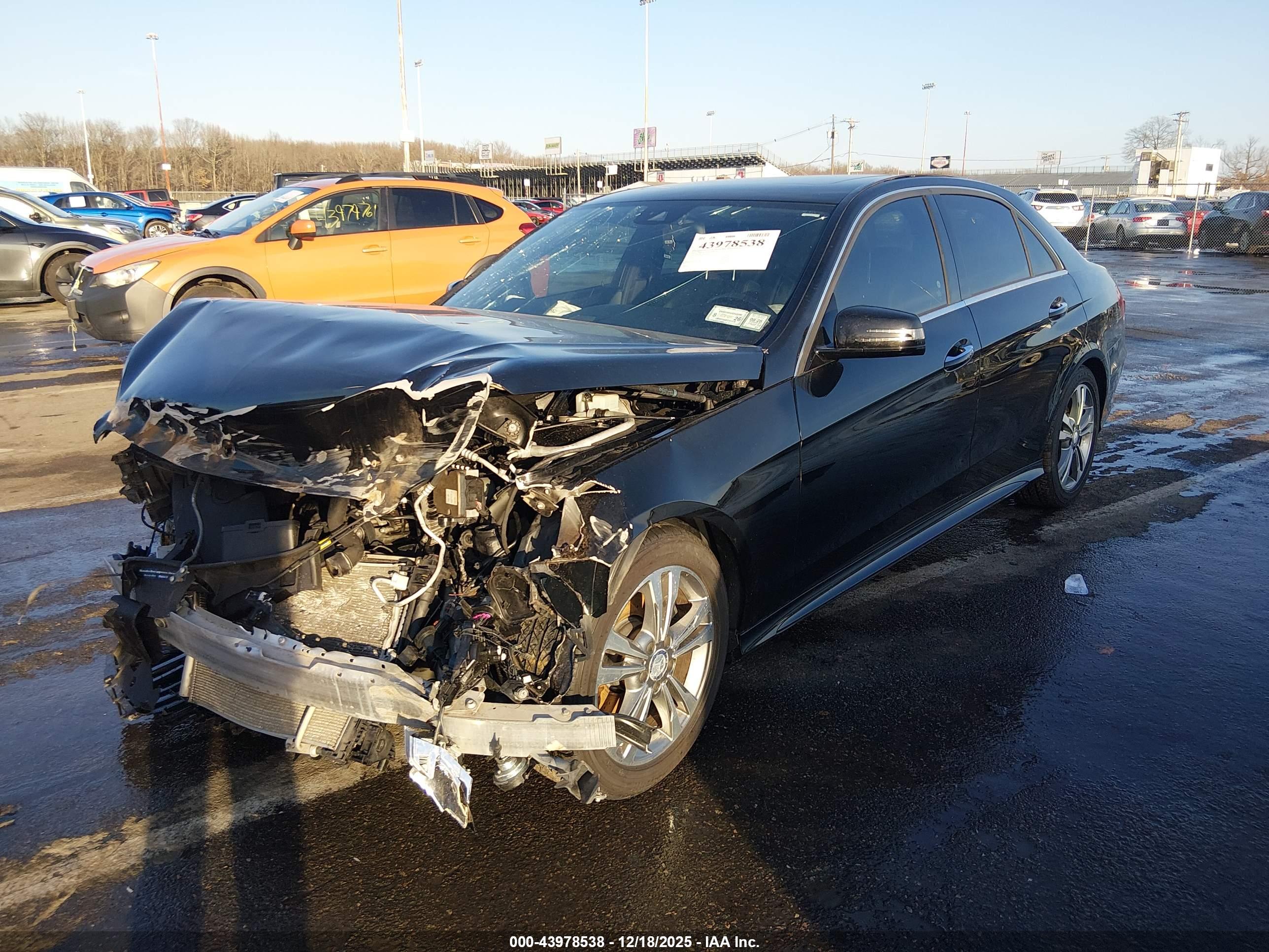 MERCEDES-BENZ E image 2