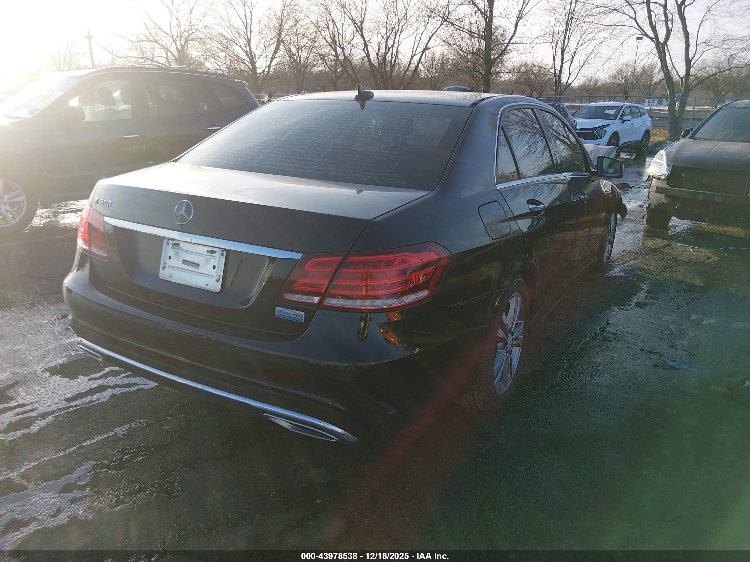 MERCEDES-BENZ E image 4