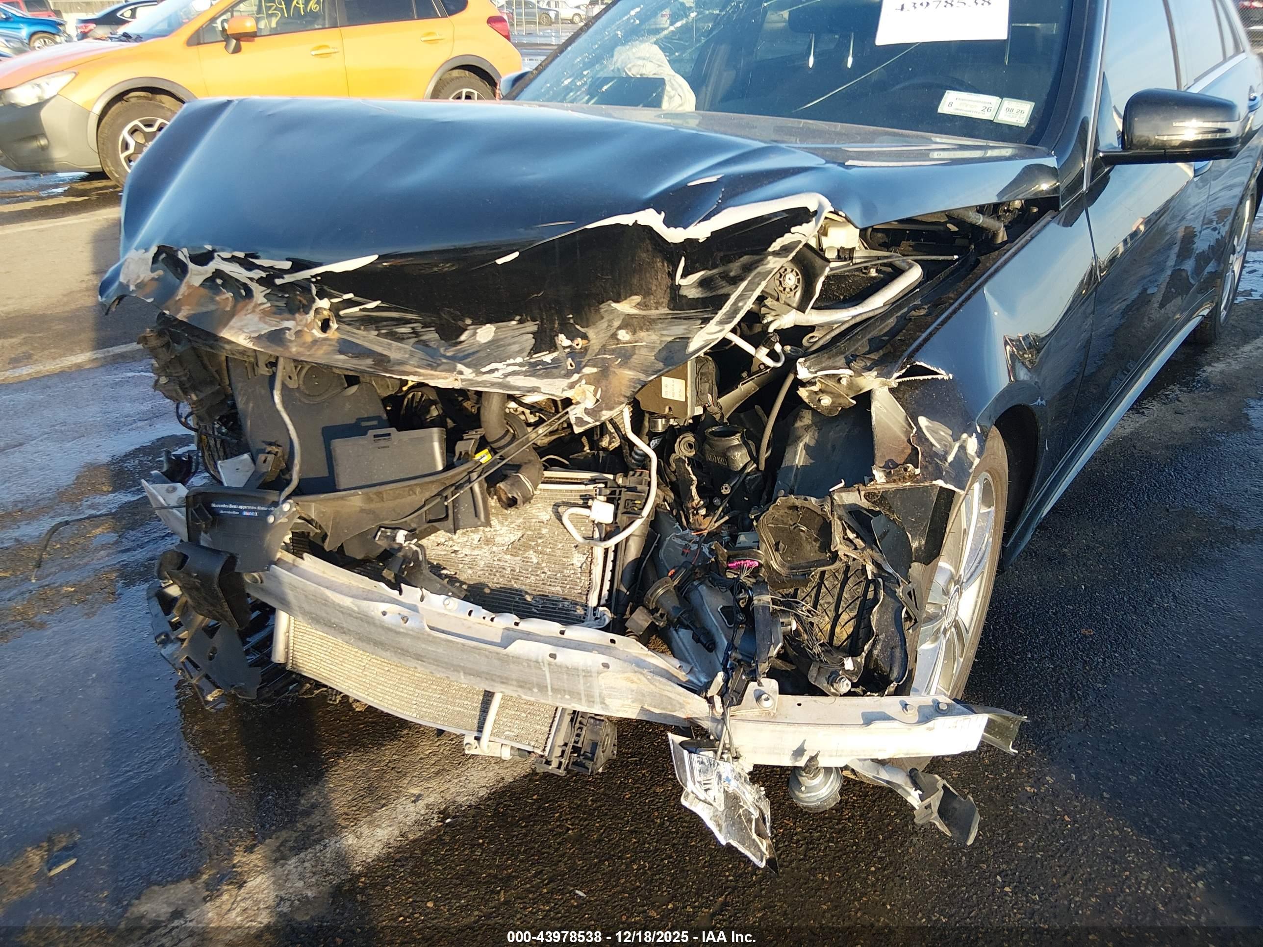 MERCEDES-BENZ E image 6