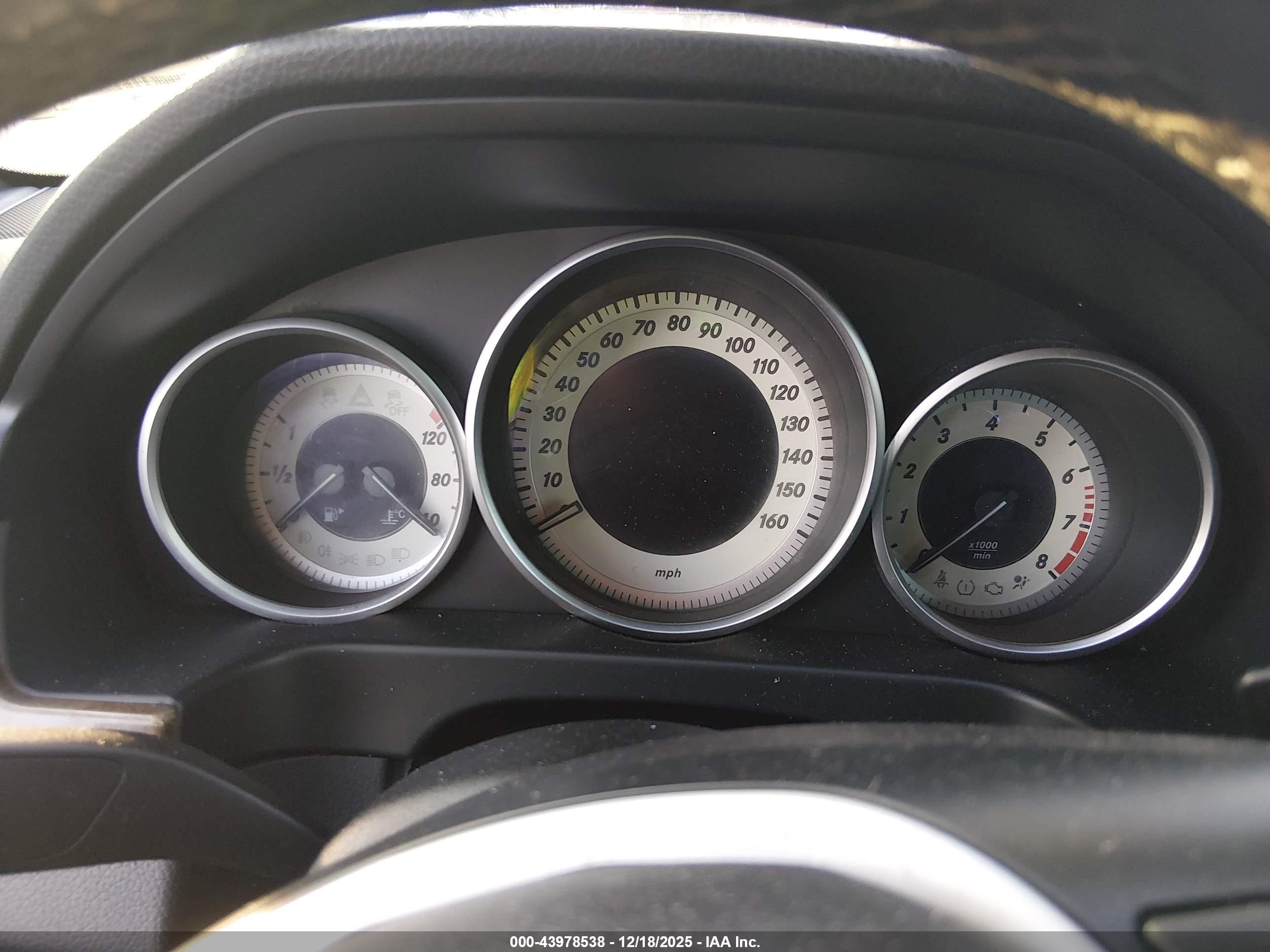 MERCEDES-BENZ E image 7