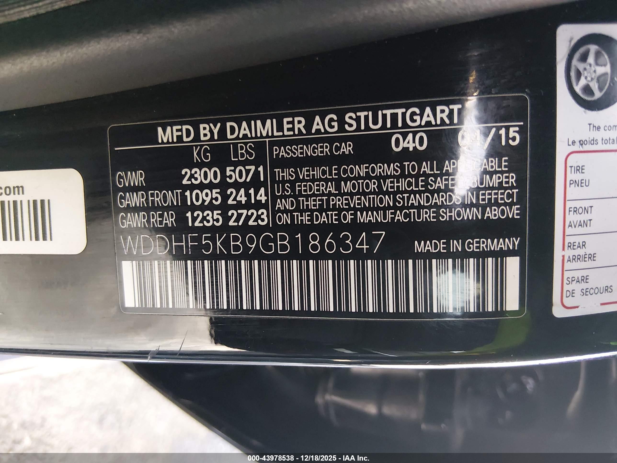 MERCEDES-BENZ E image 9