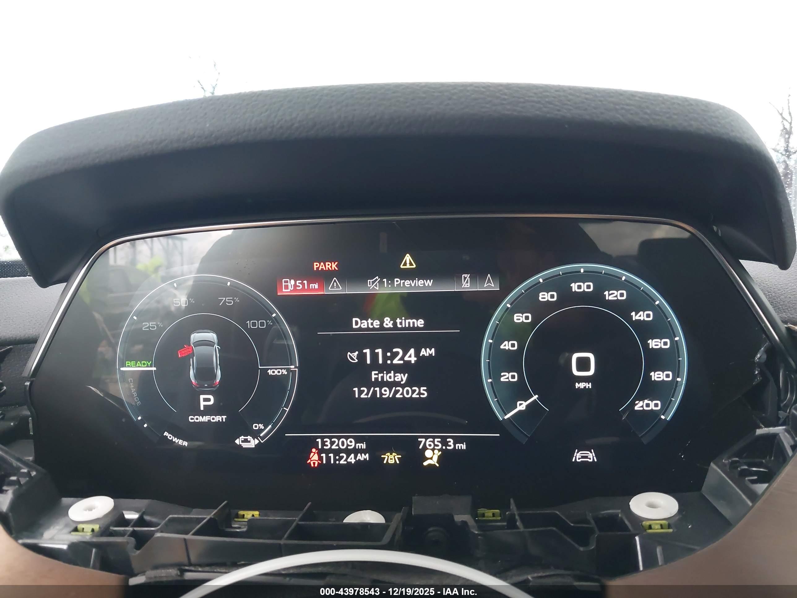 AUDI E-TRON image 7