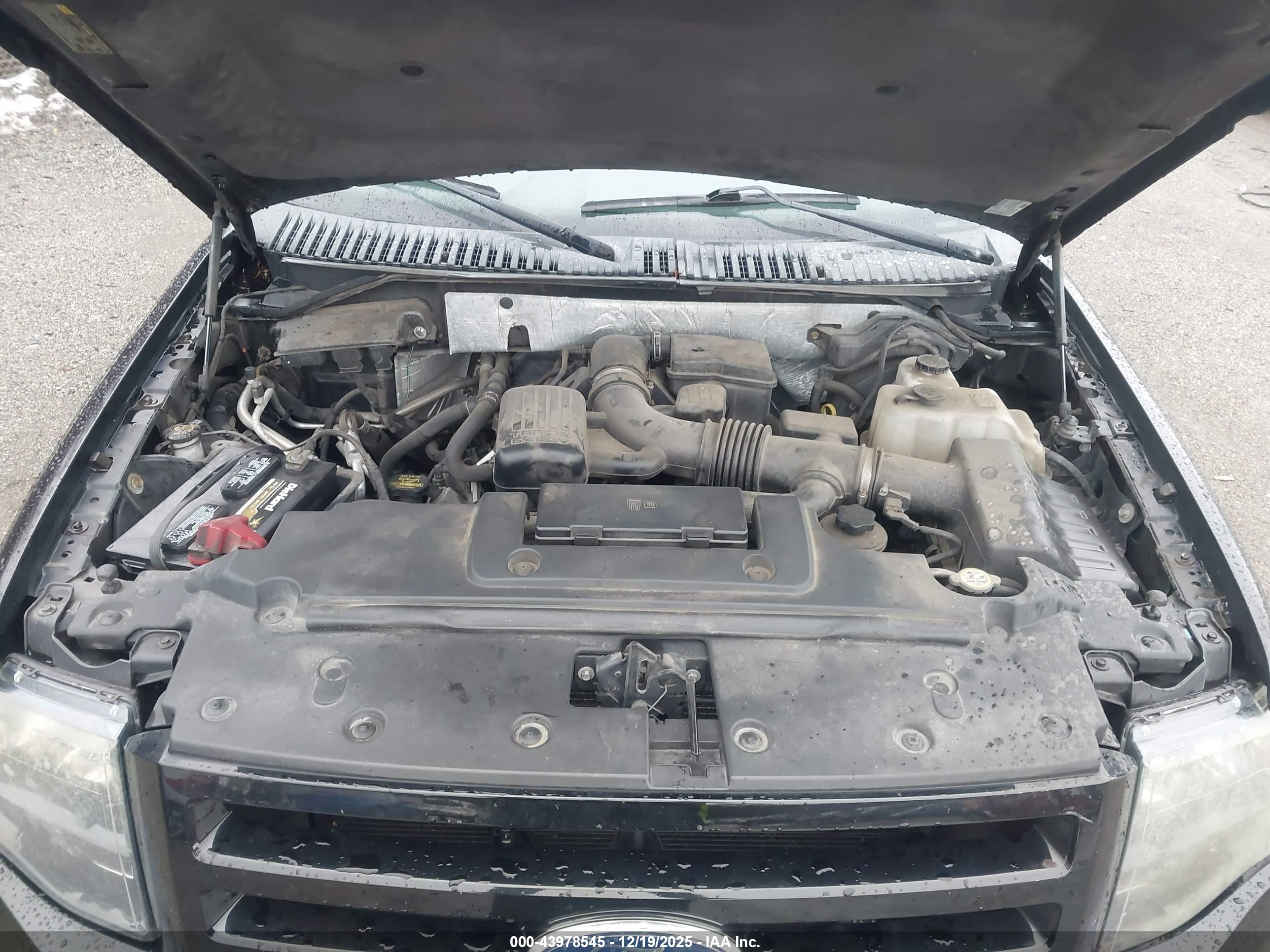 FORD EXPEDITION image 10