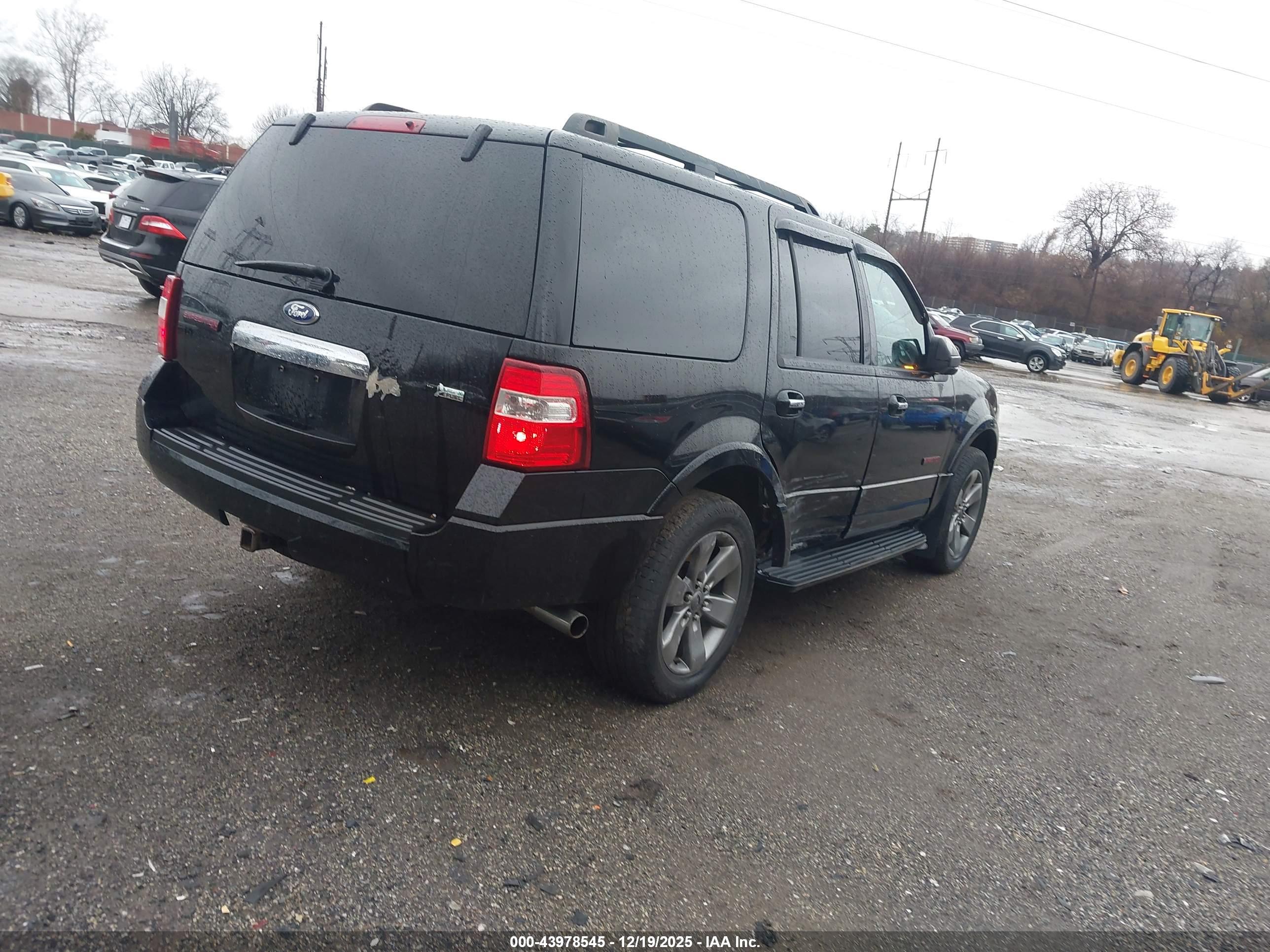 FORD EXPEDITION image 4