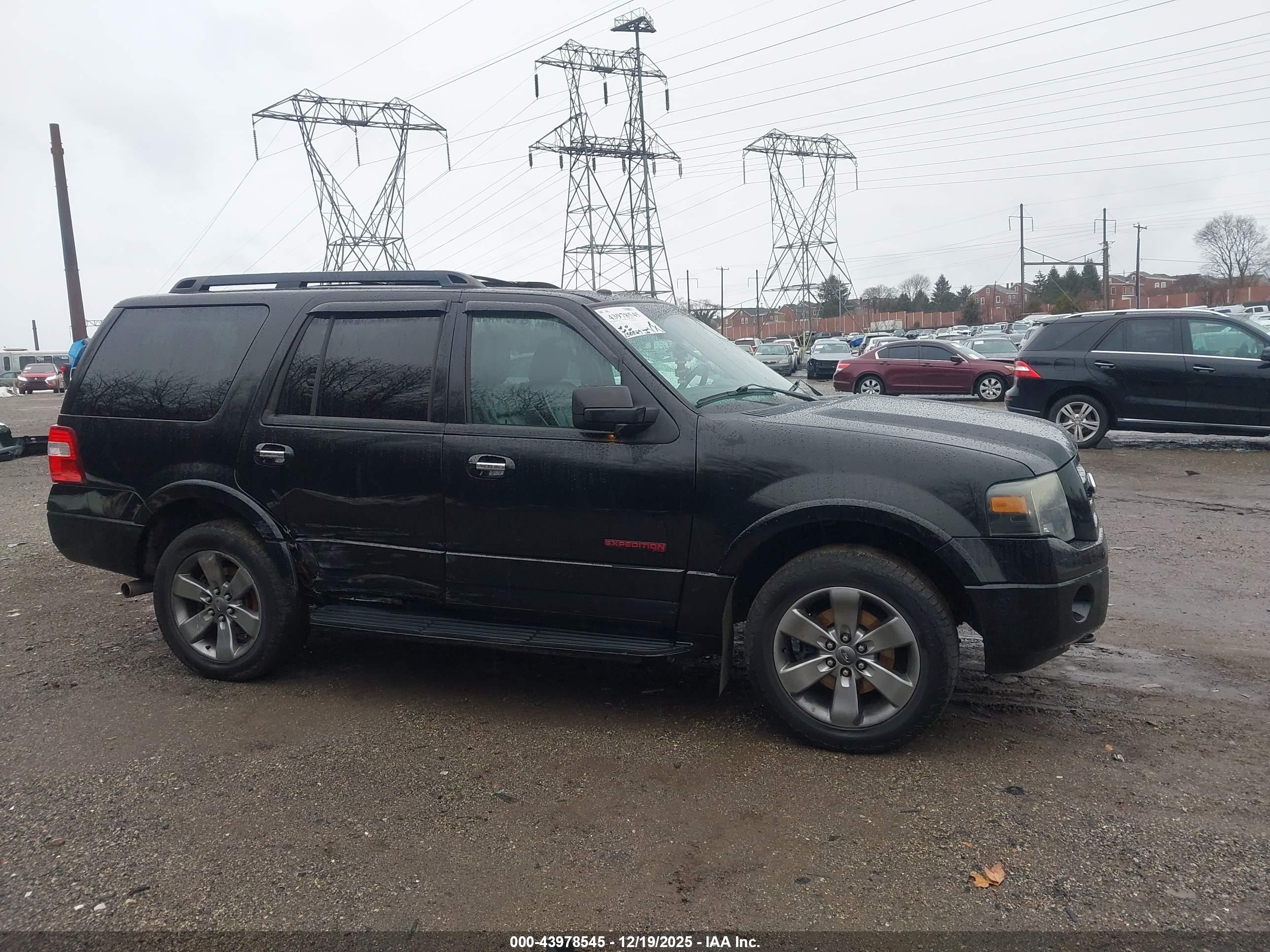 FORD EXPEDITION image 6