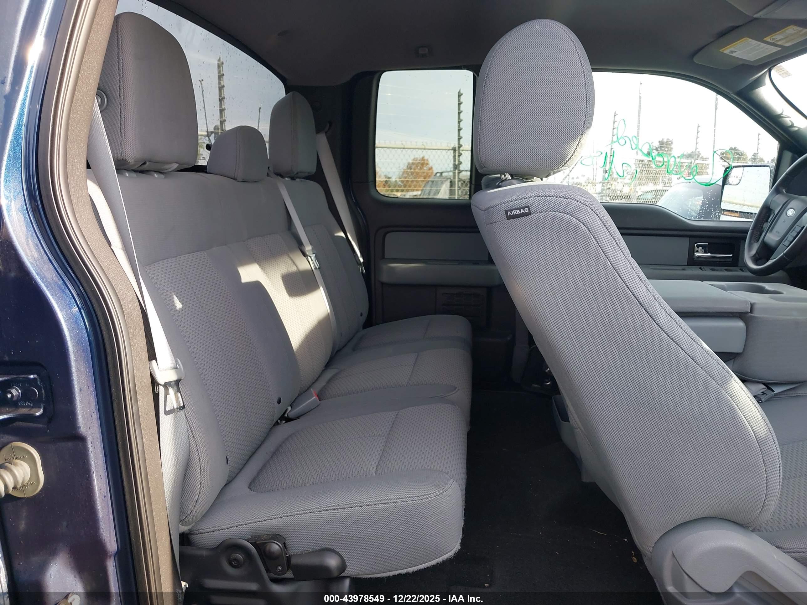 FORD F-150 image 8