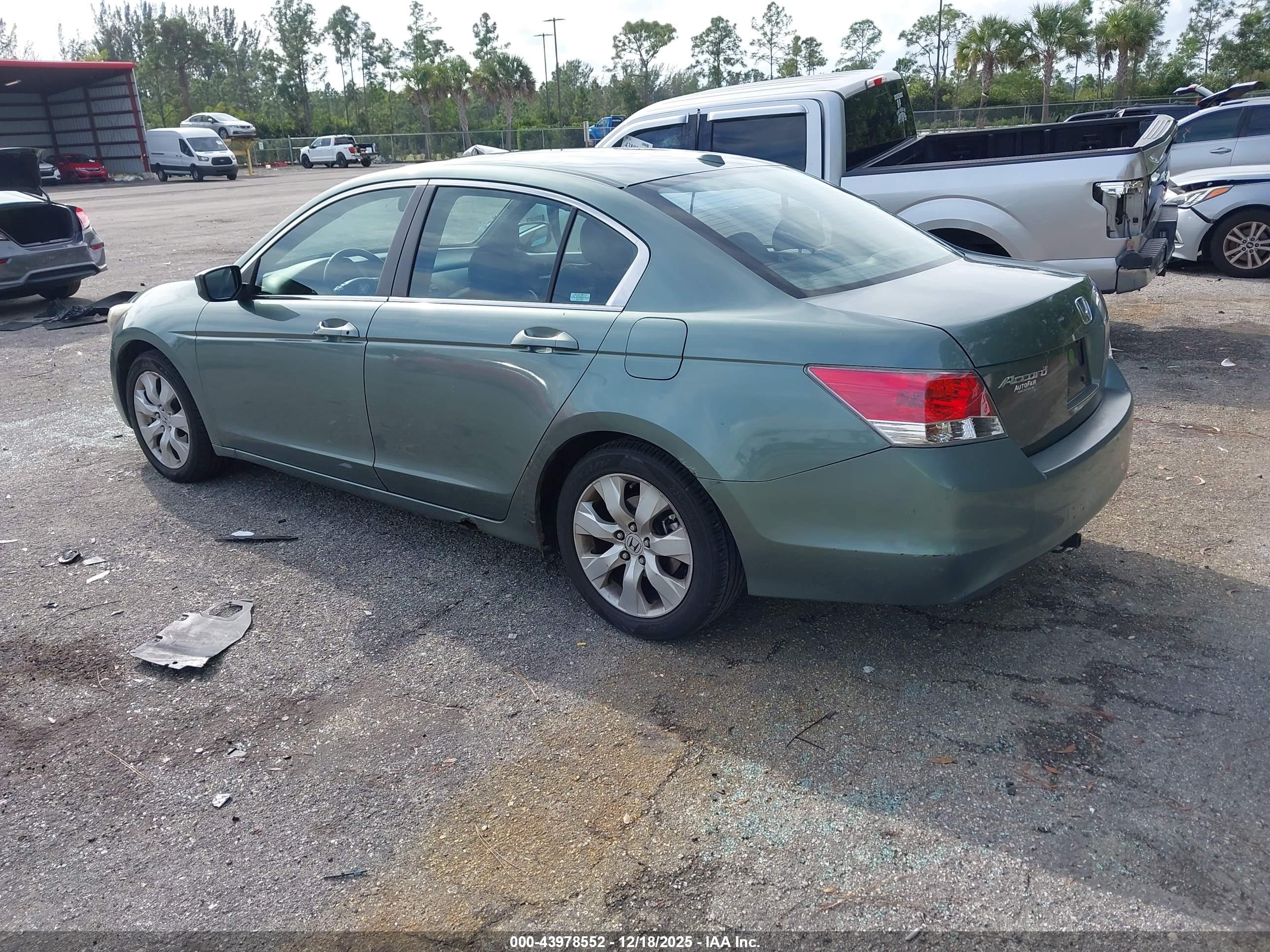 HONDA ACCORD image 3