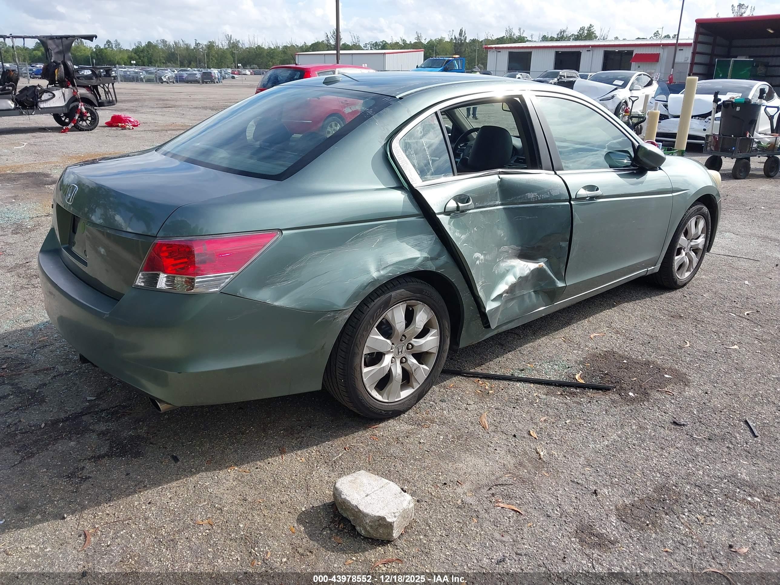 HONDA ACCORD image 4