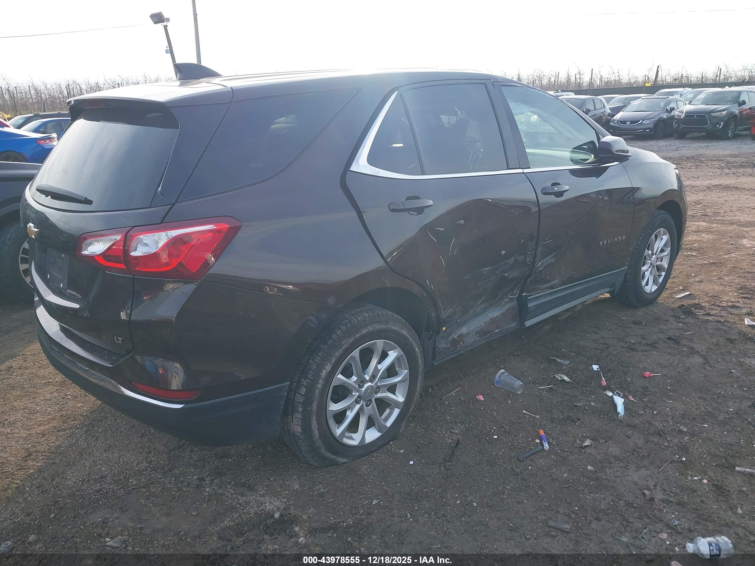 CHEVROLET EQUINOX image 4