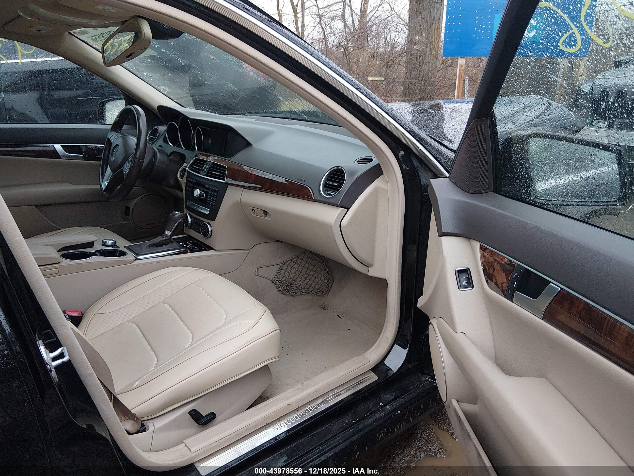 MERCEDES-BENZ C image 5