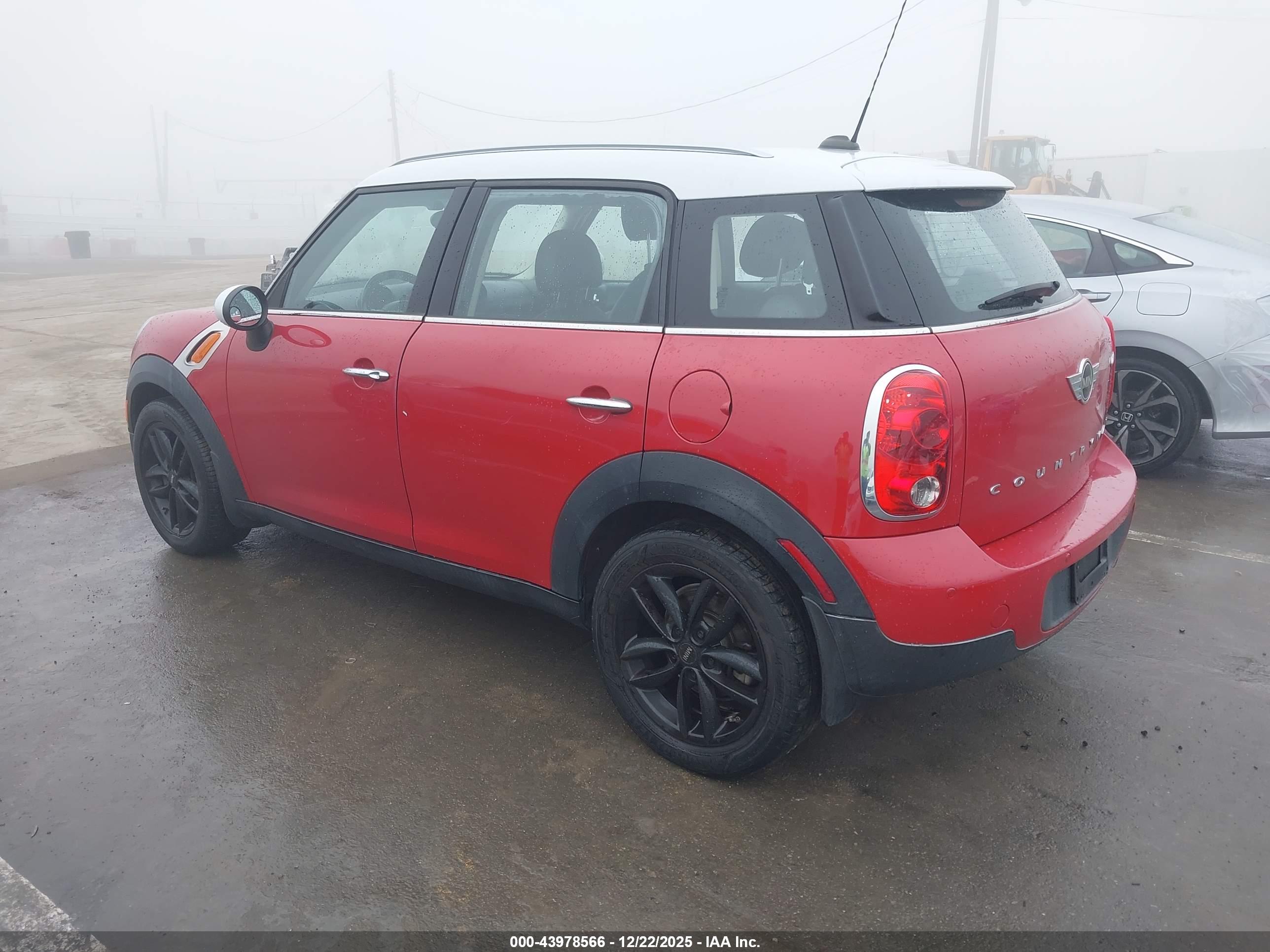 MINI COUNTRYMAN image 3