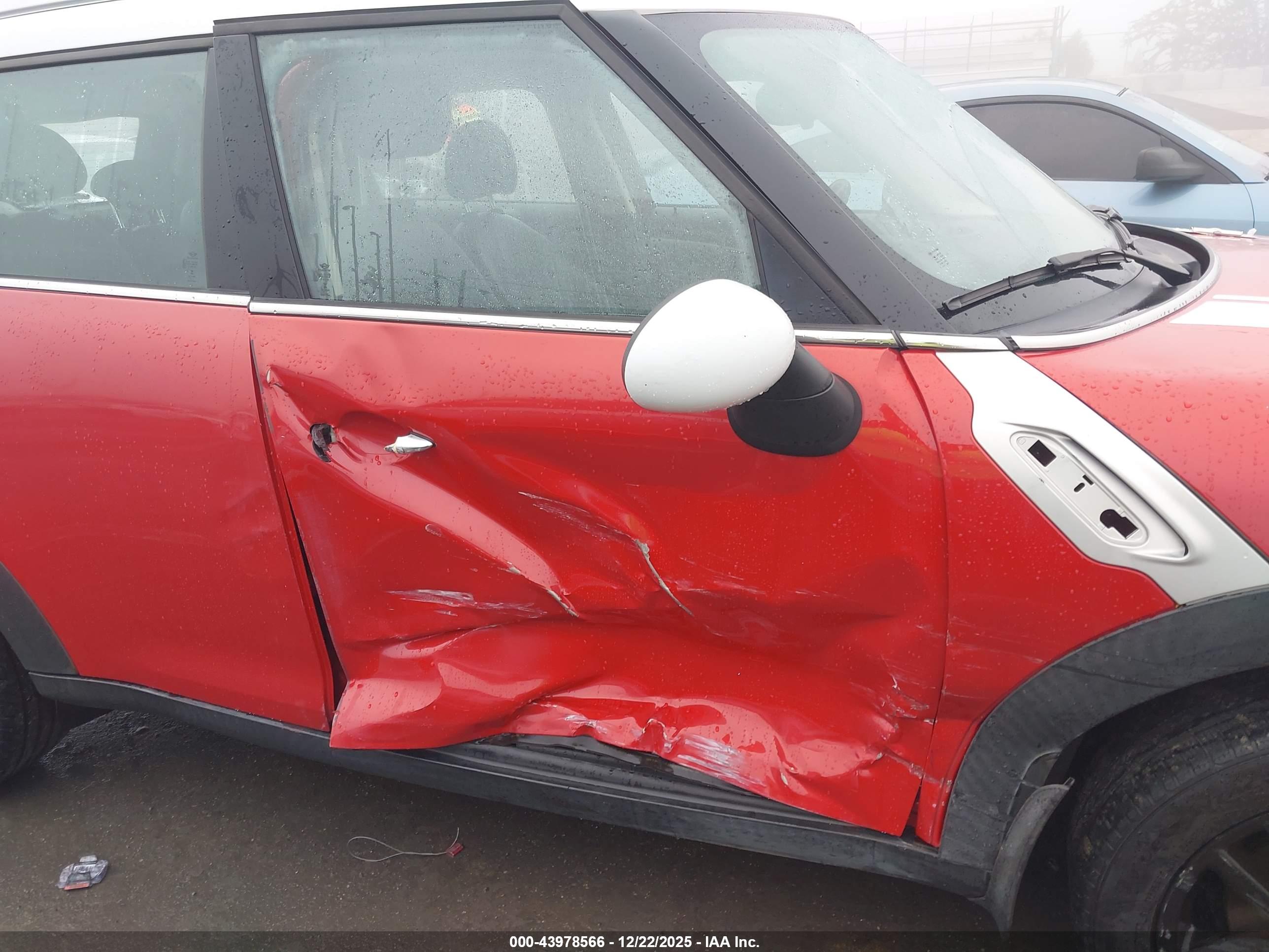 MINI COUNTRYMAN image 6