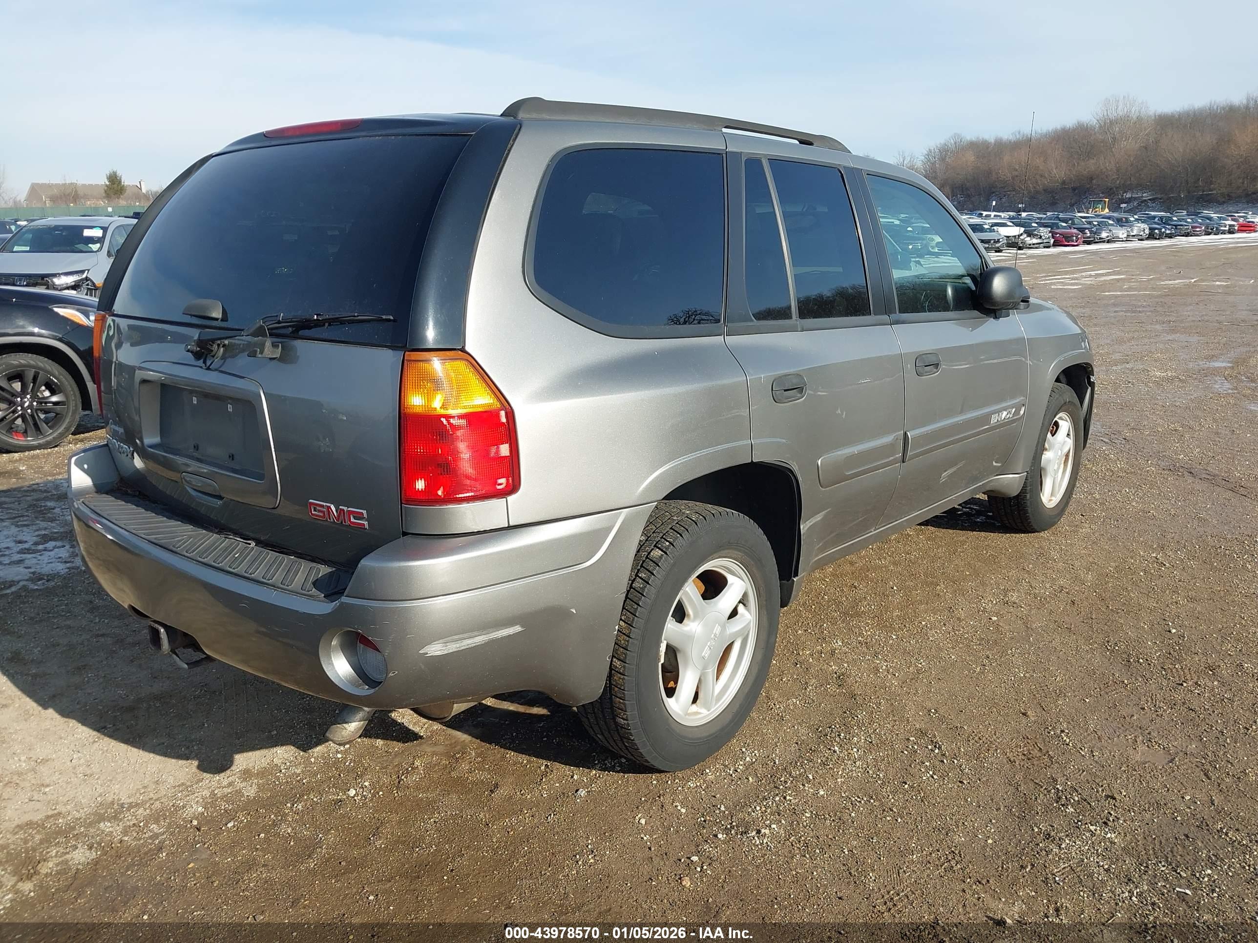 GMC ENVOY image 4