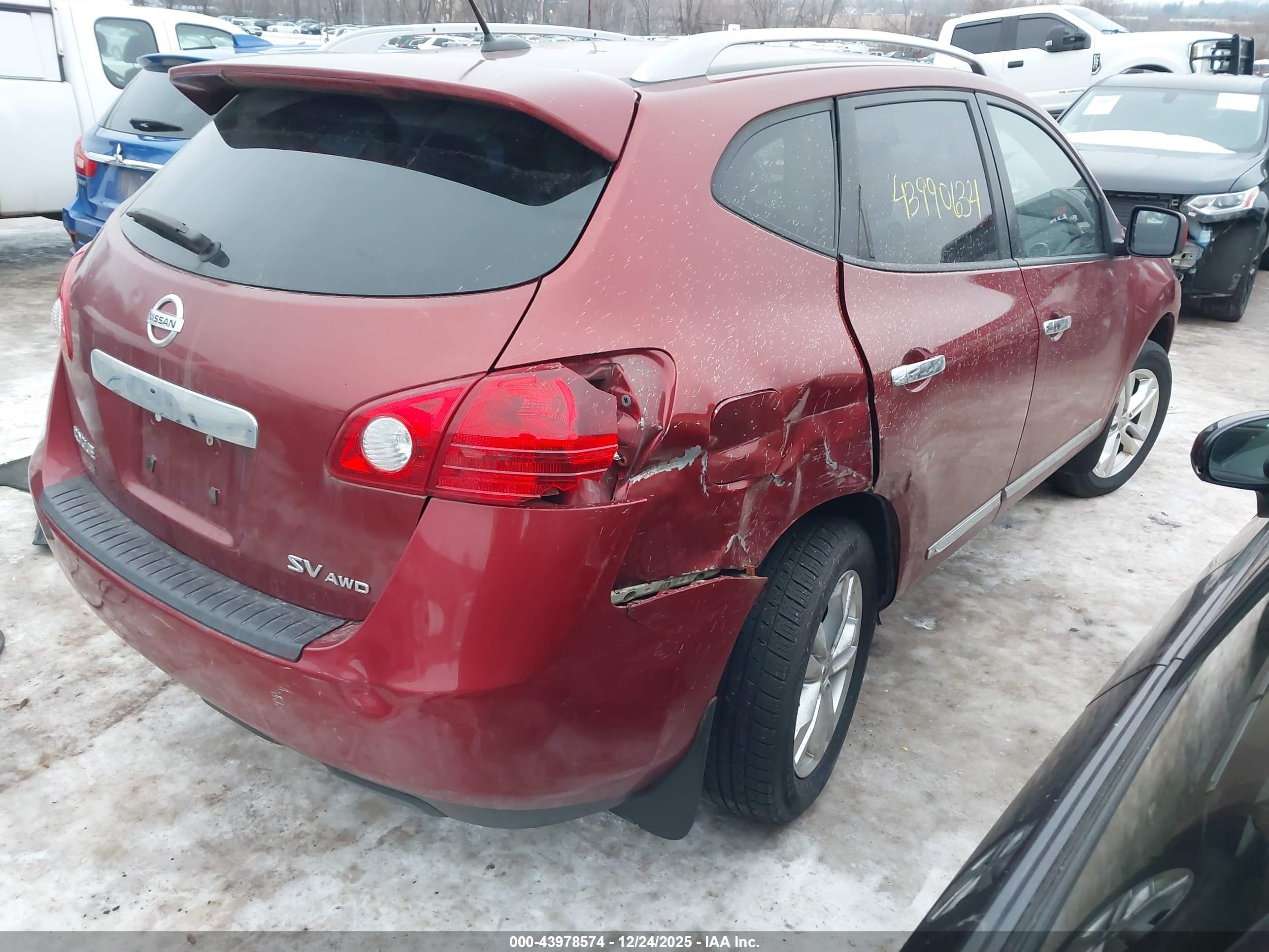 NISSAN ROGUE image 4