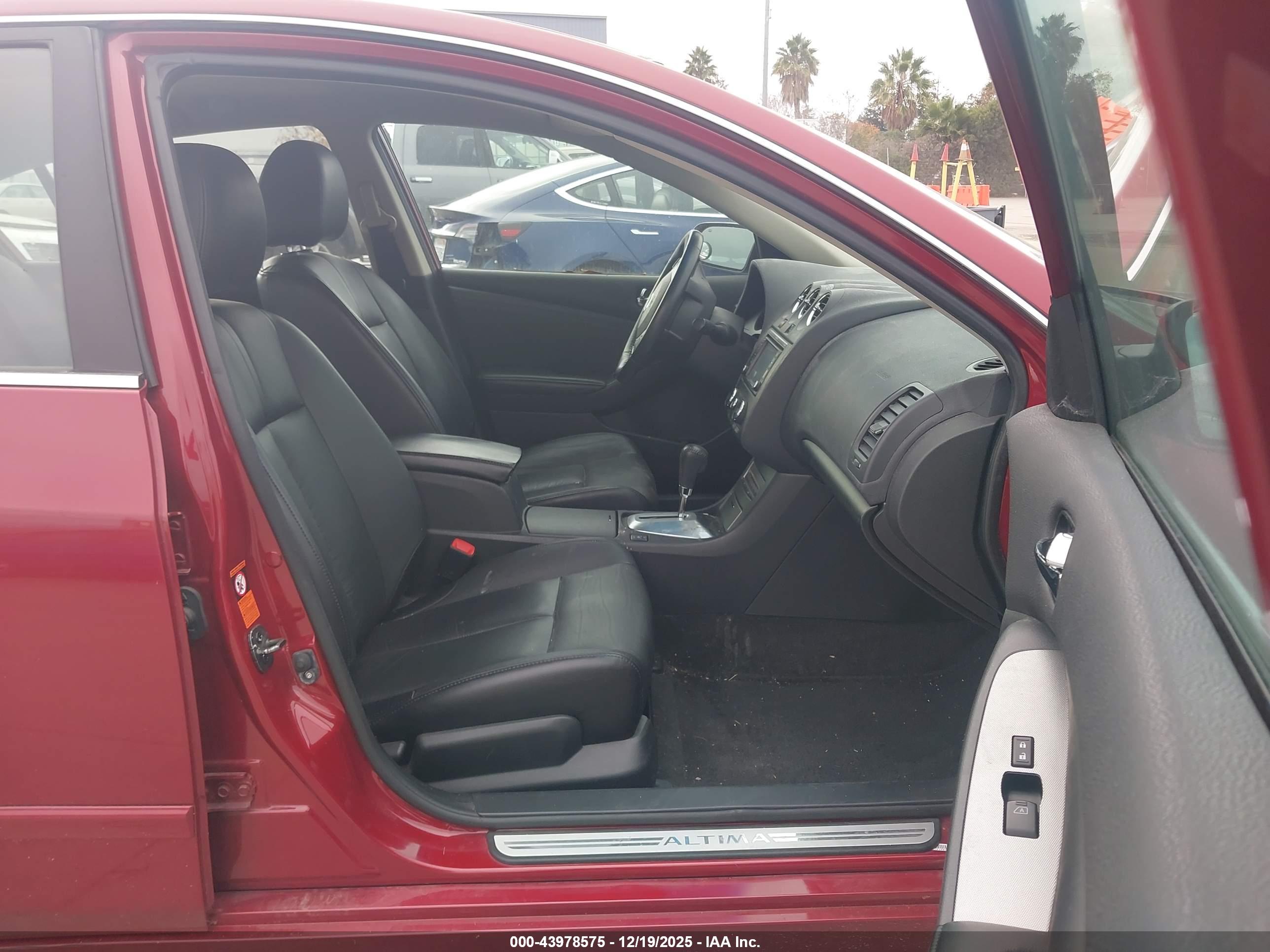NISSAN ALTIMA image 5