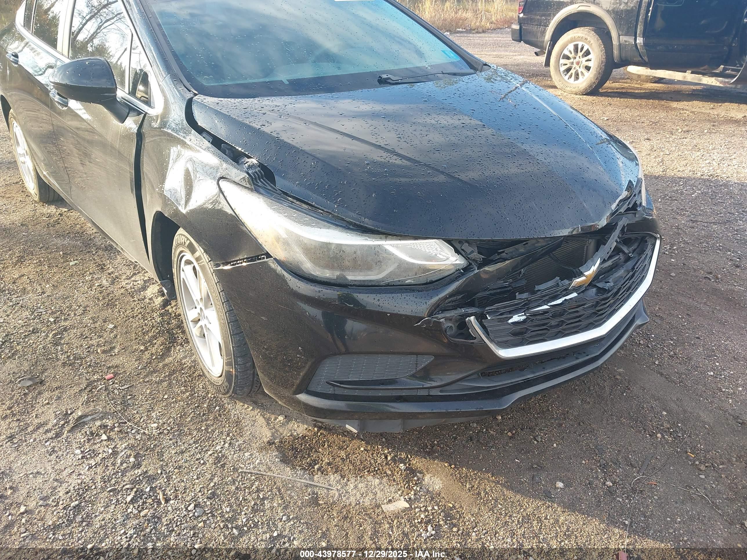 CHEVROLET CRUZE image 6