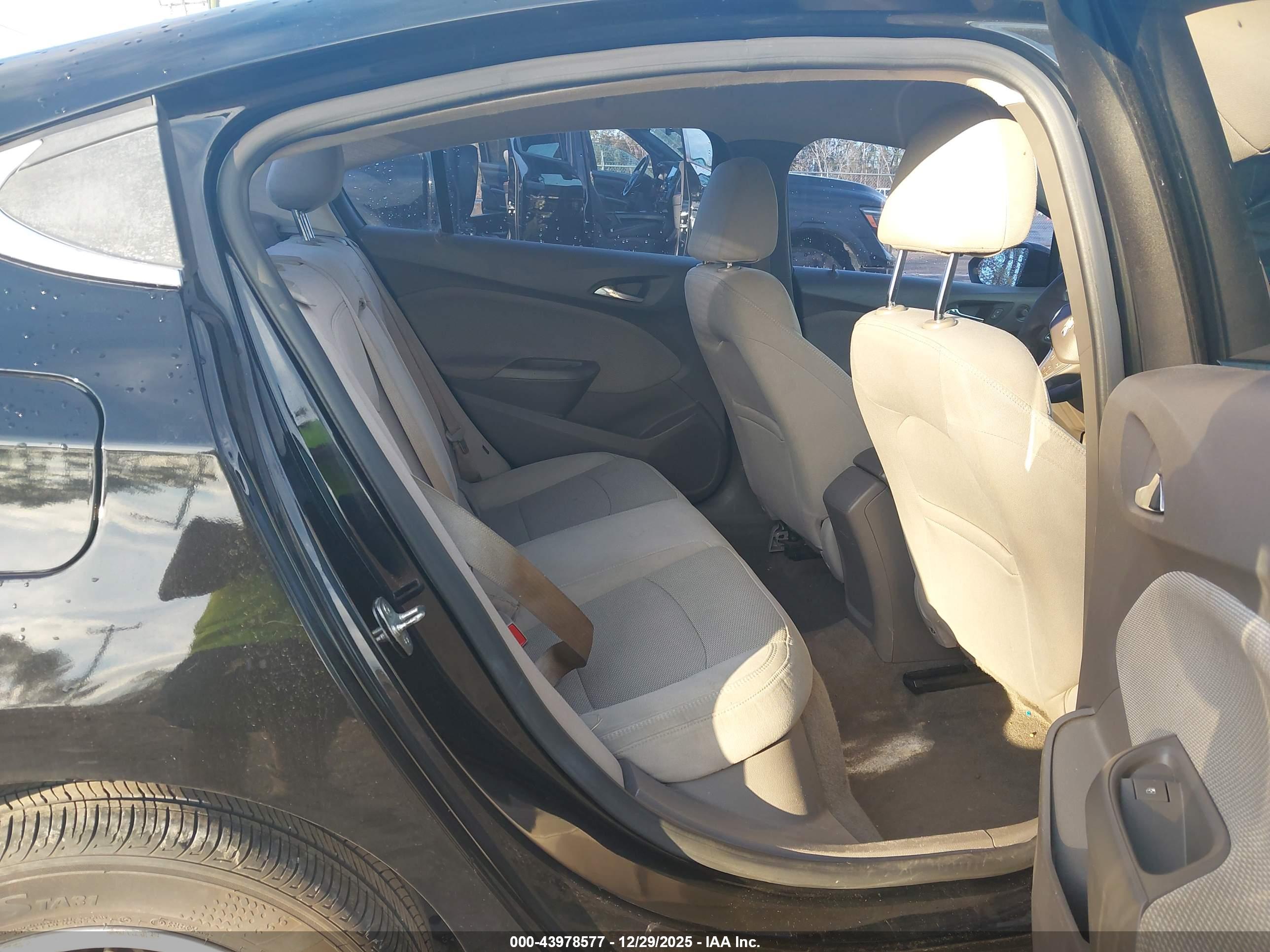 CHEVROLET CRUZE image 8