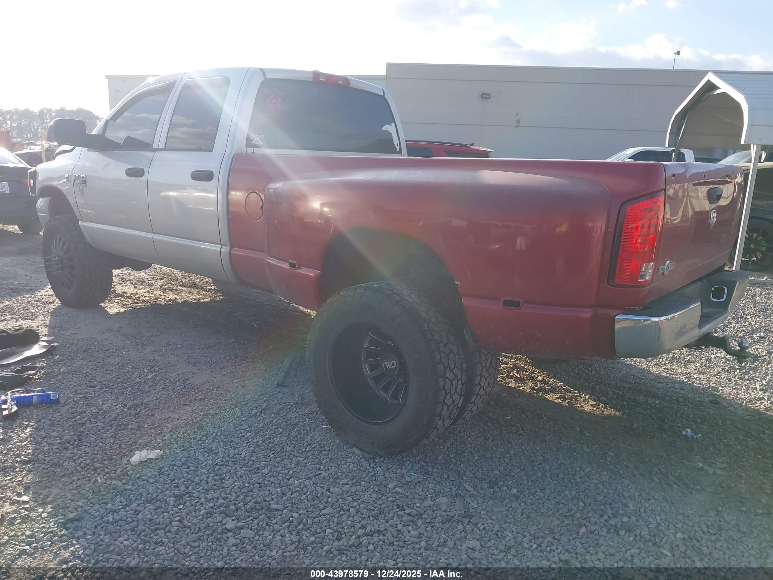 DODGE RAM image 3