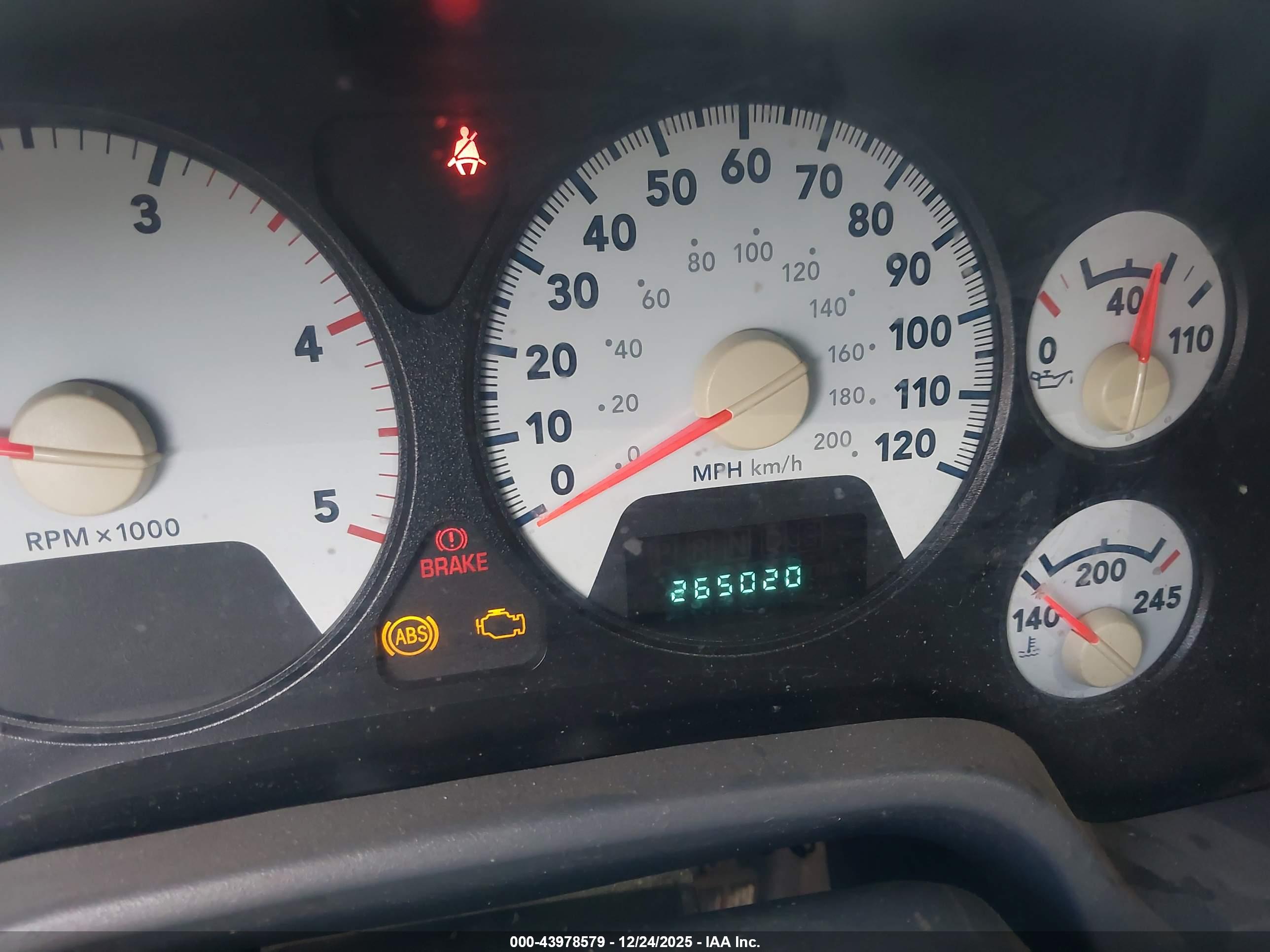 DODGE RAM image 7