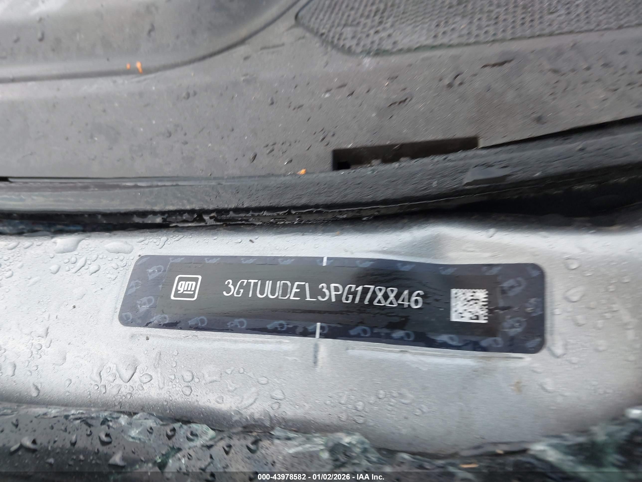 GMC SIERRA image 9