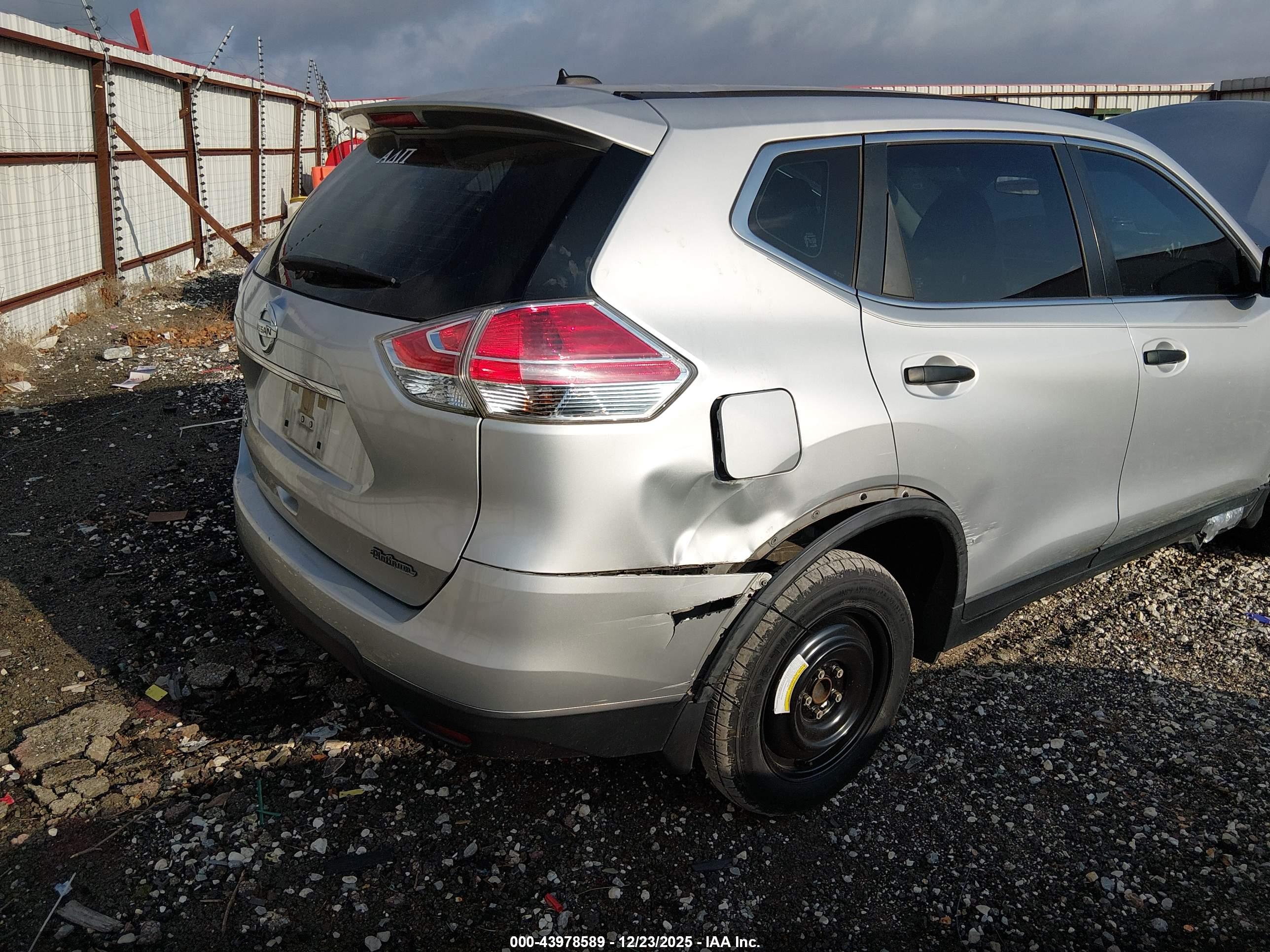 NISSAN ROGUE image 6