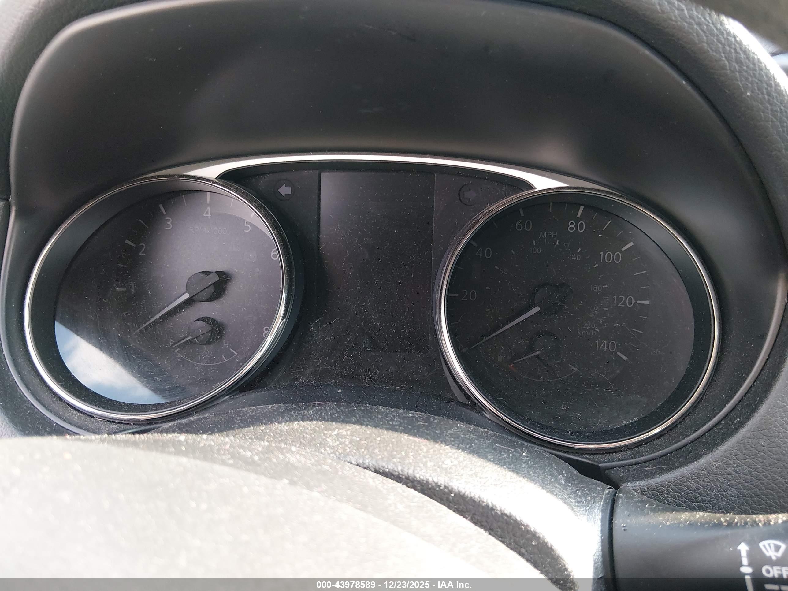 NISSAN ROGUE image 7