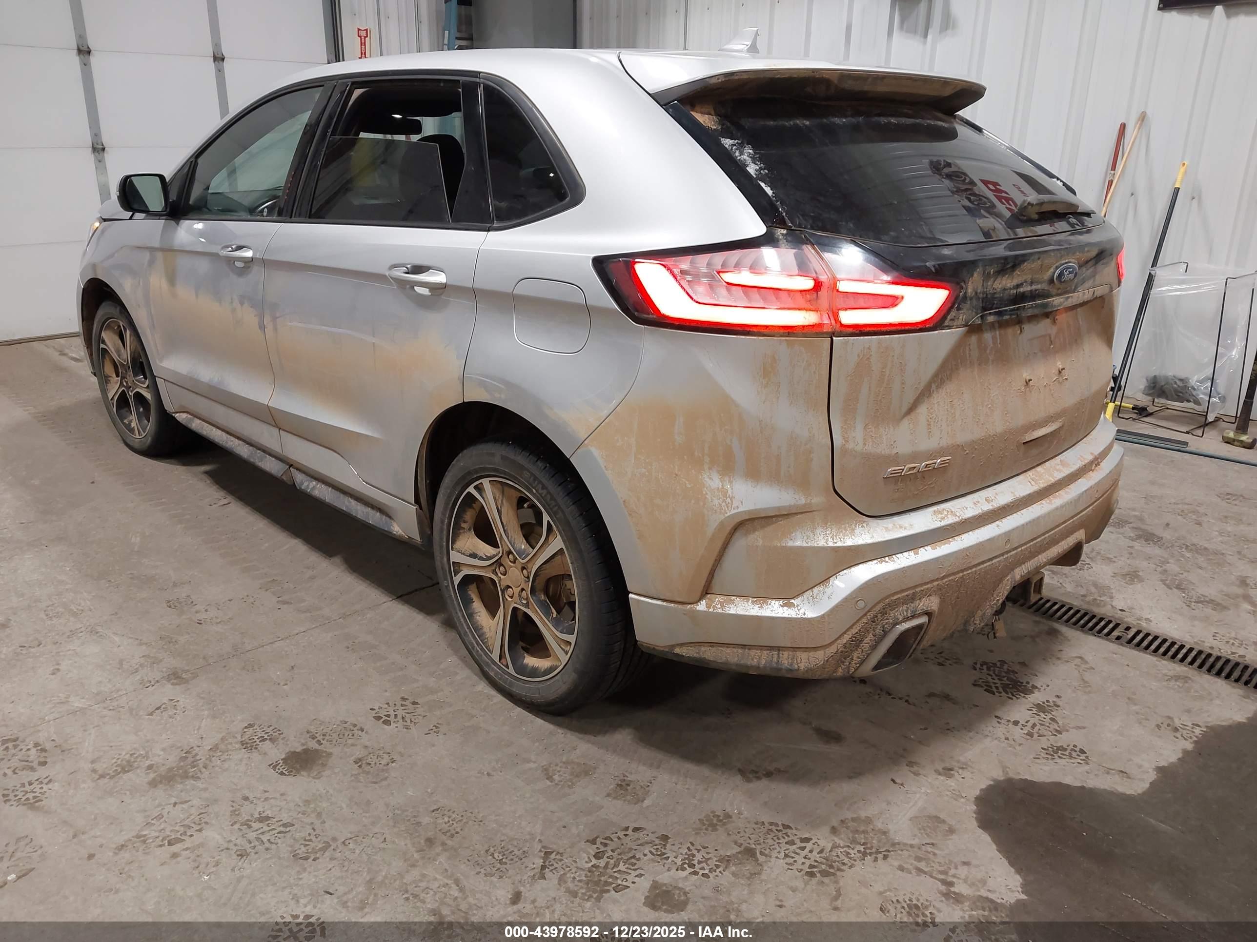 FORD EDGE image 3