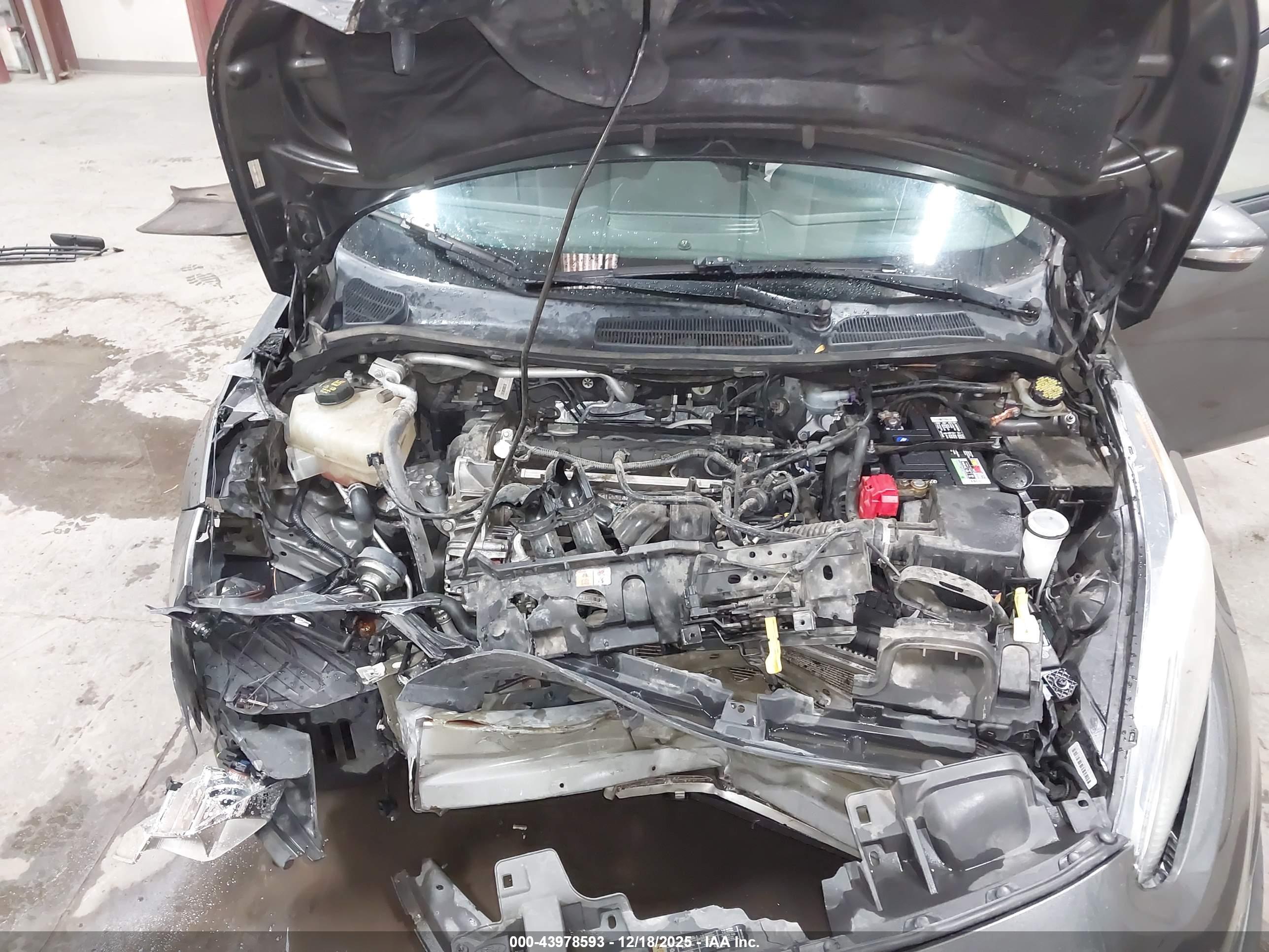 FORD FIESTA image 10