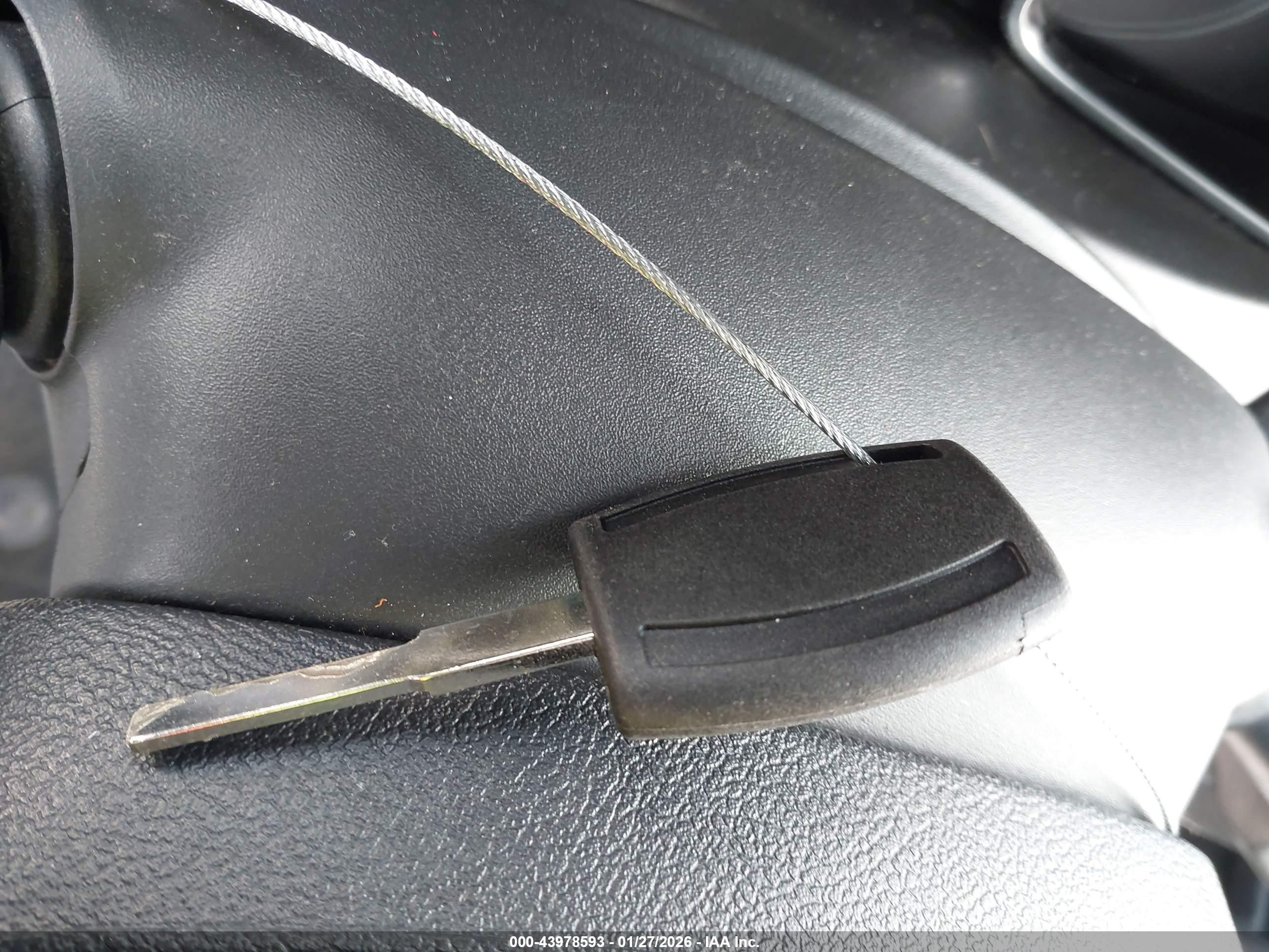 FORD FIESTA image 11