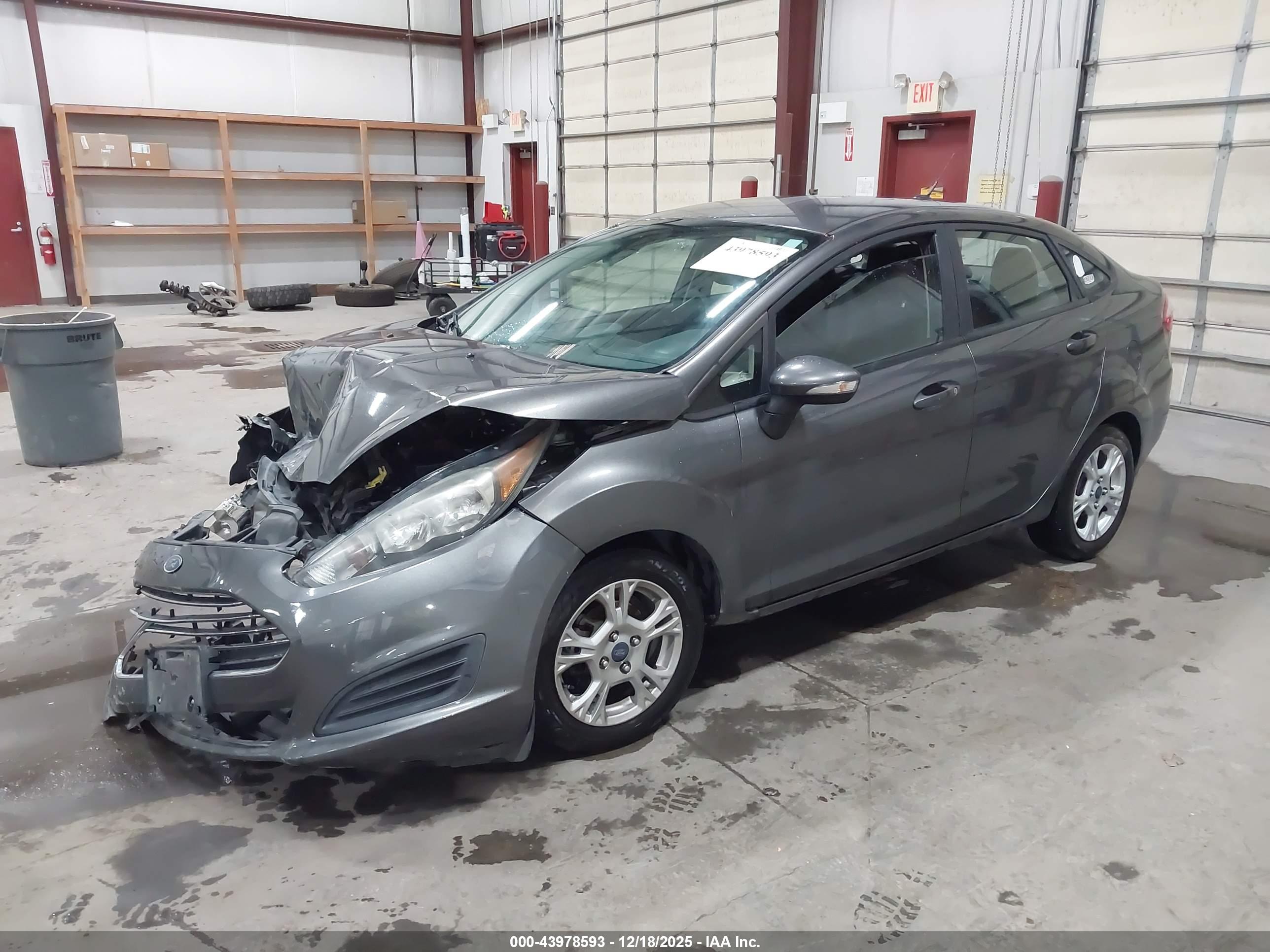 FORD FIESTA image 2