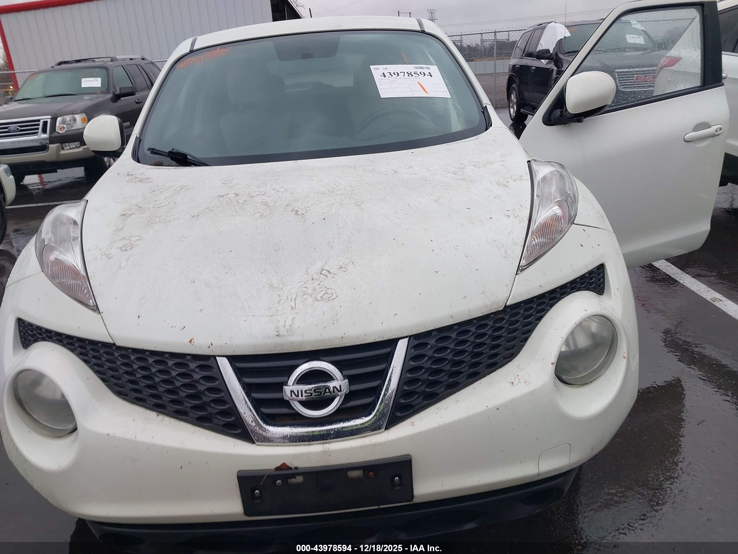 NISSAN JUKE image 6
