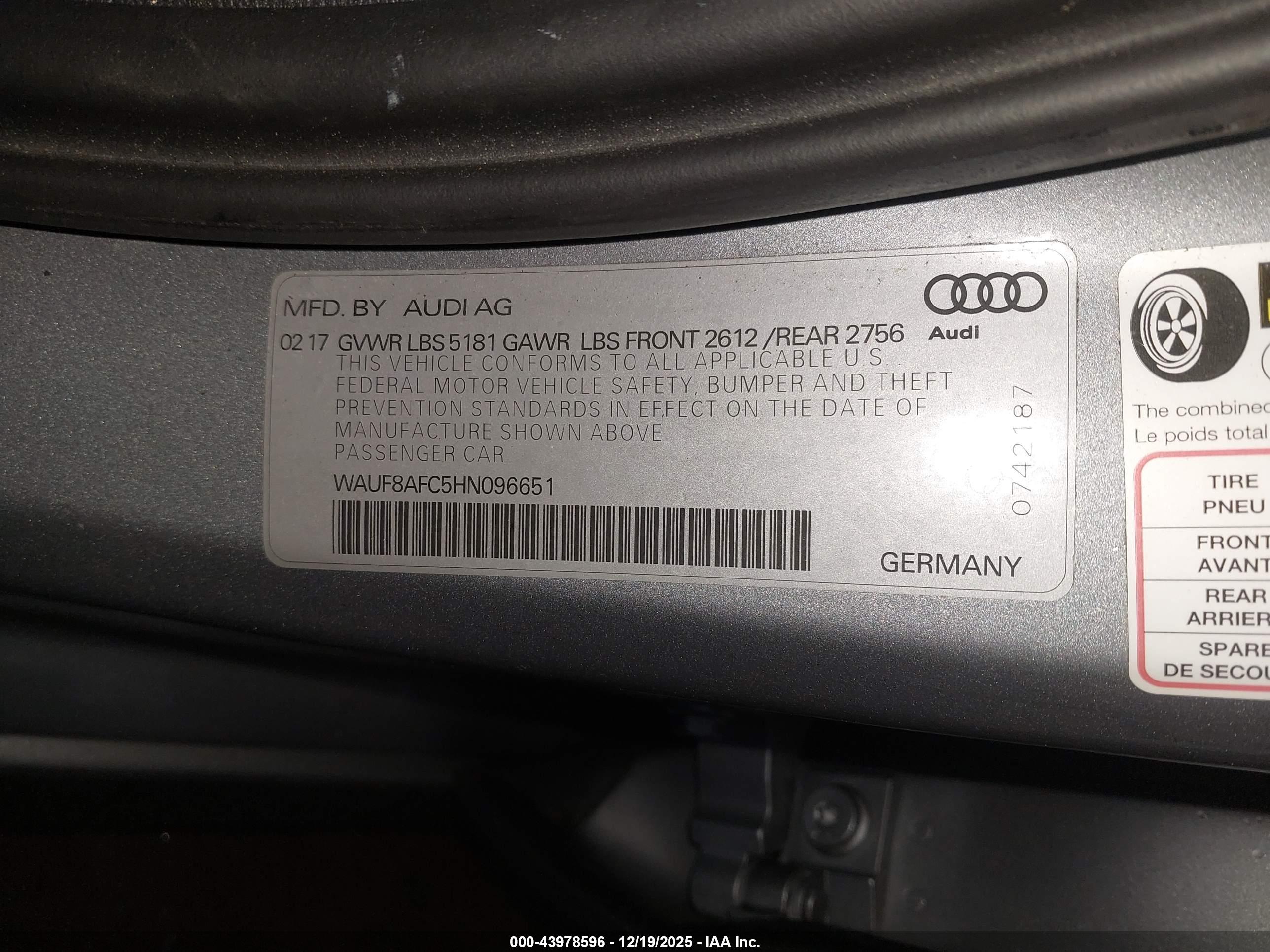 AUDI A6 image 9