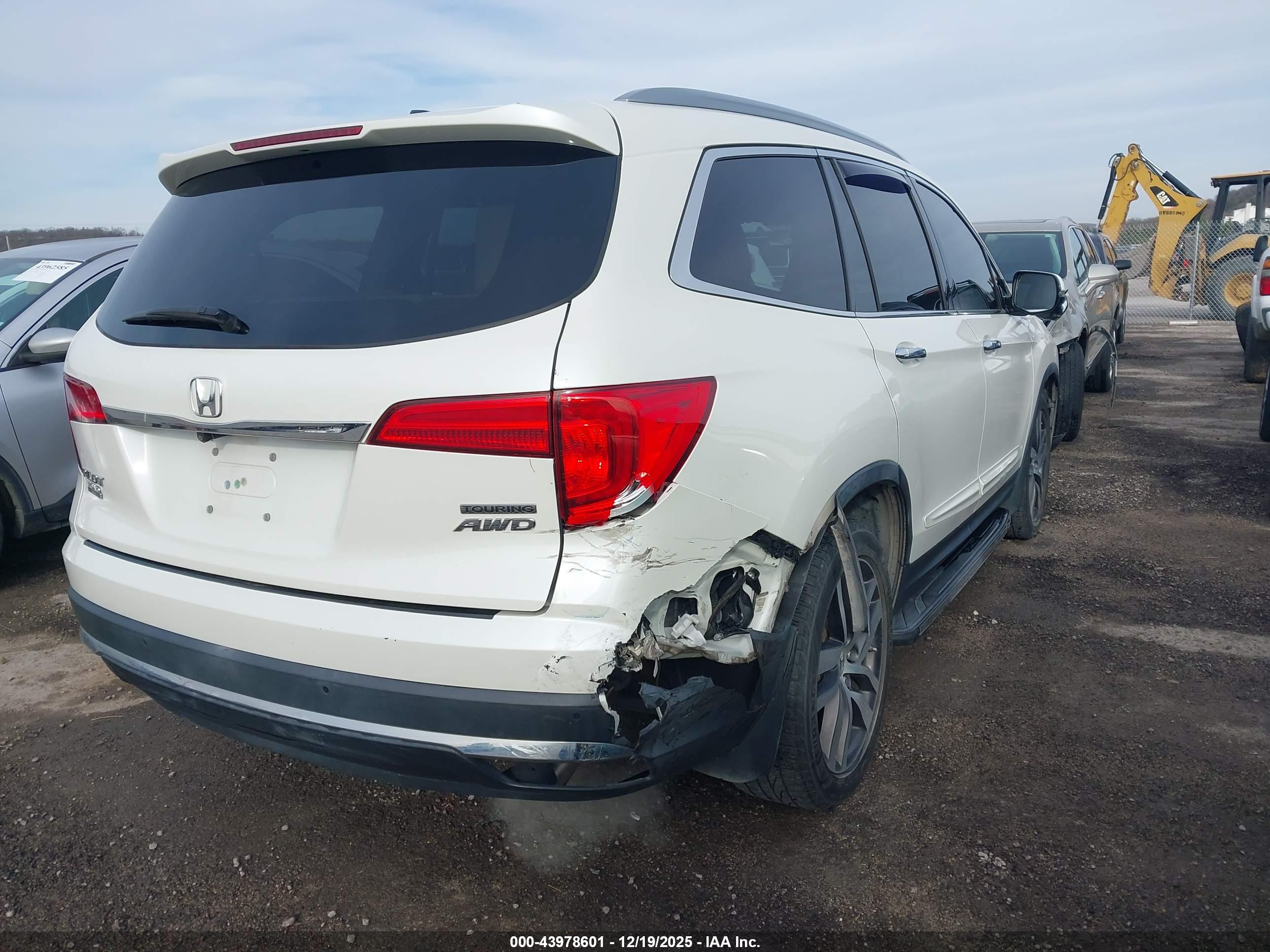 HONDA PILOT image 4