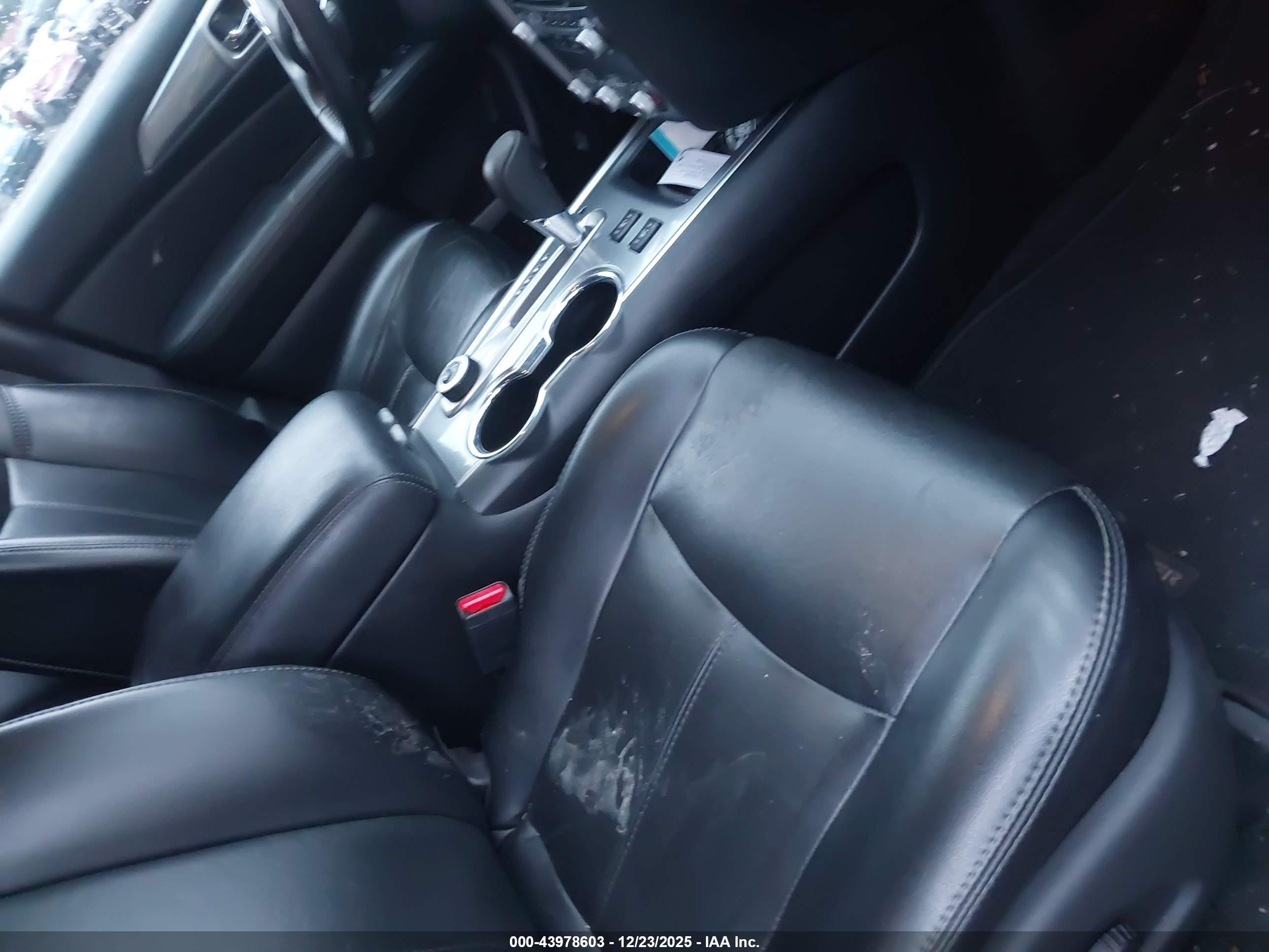 NISSAN PATHFINDER image 5