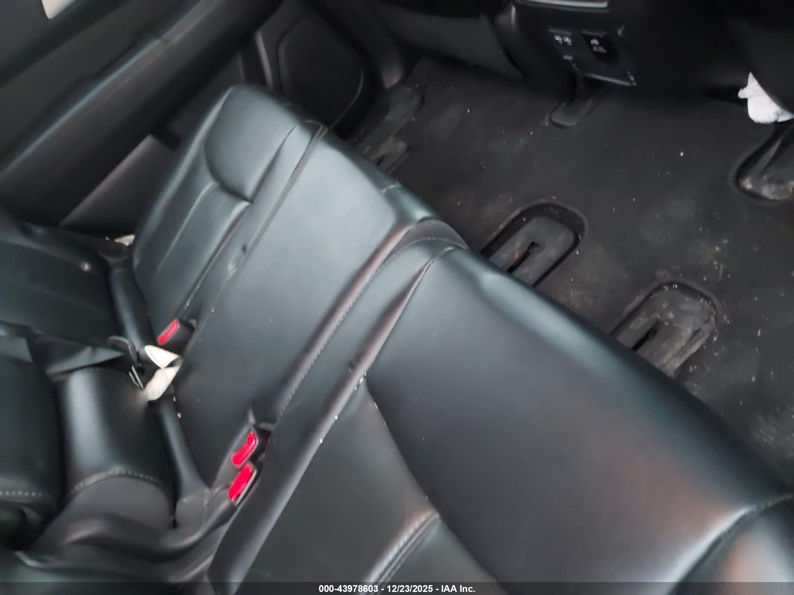 NISSAN PATHFINDER image 8