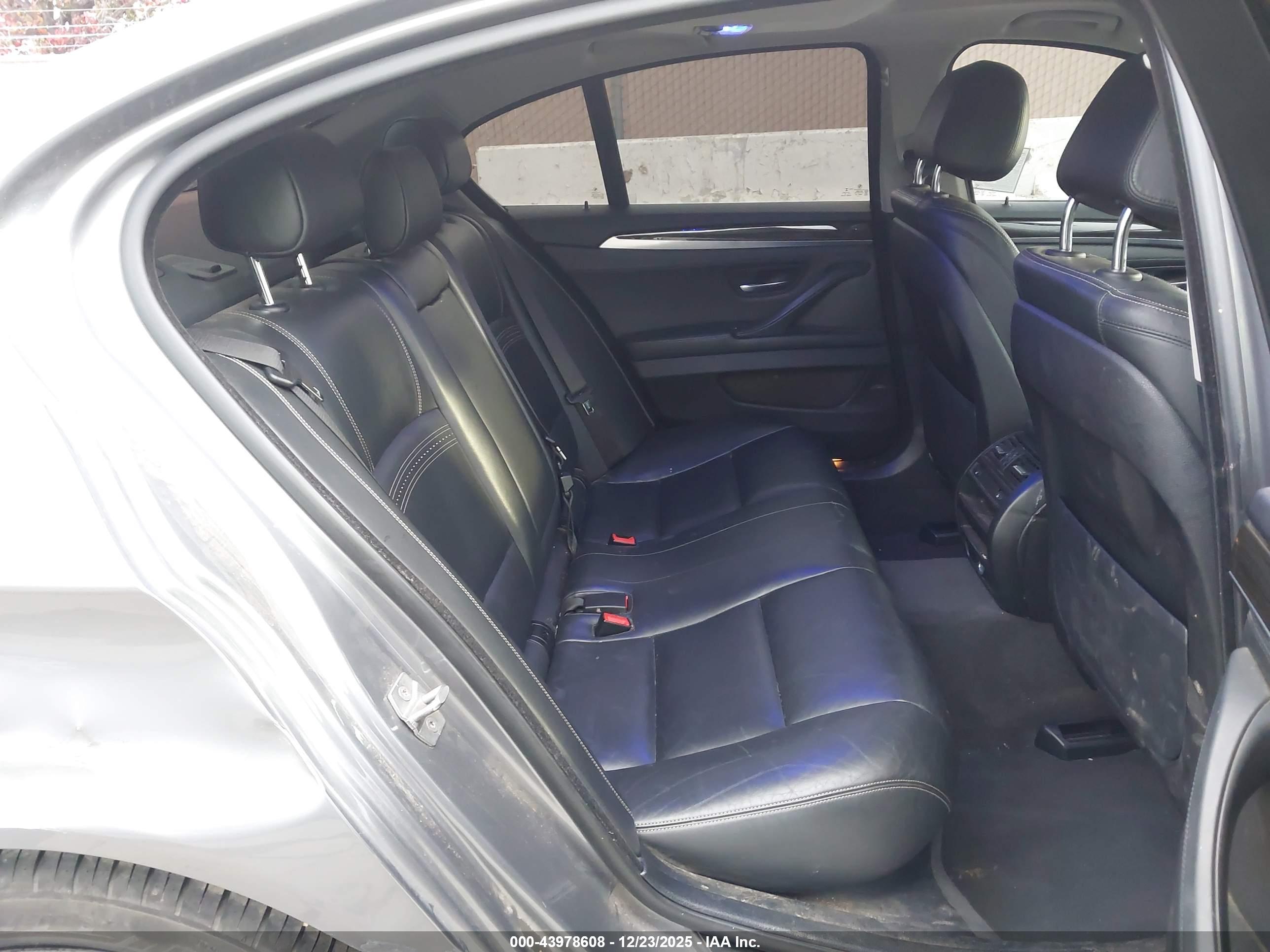 BMW 535D image 8