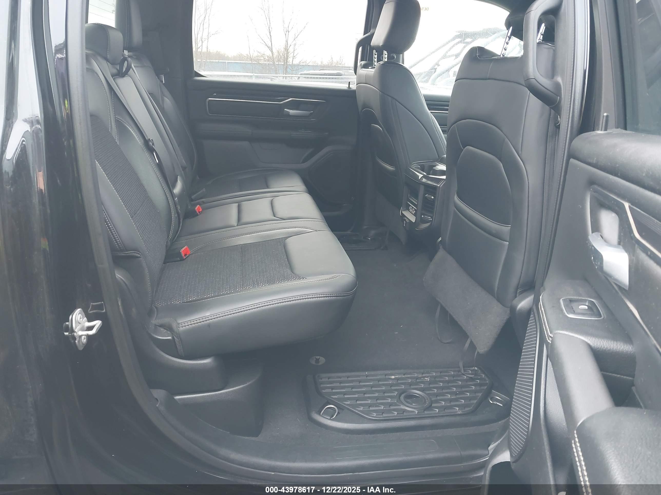 RAM 1500 image 8