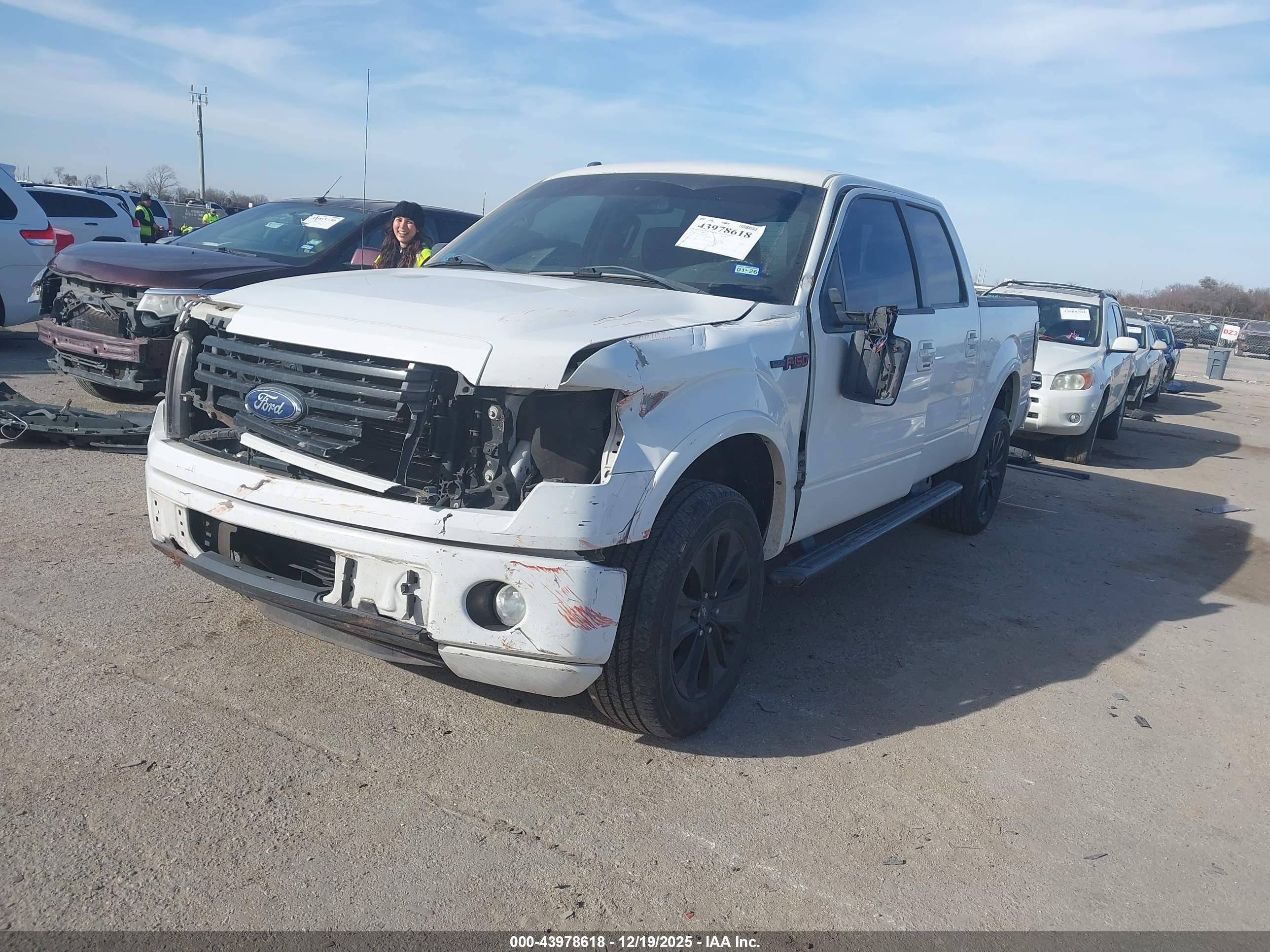 FORD F-150 image 2