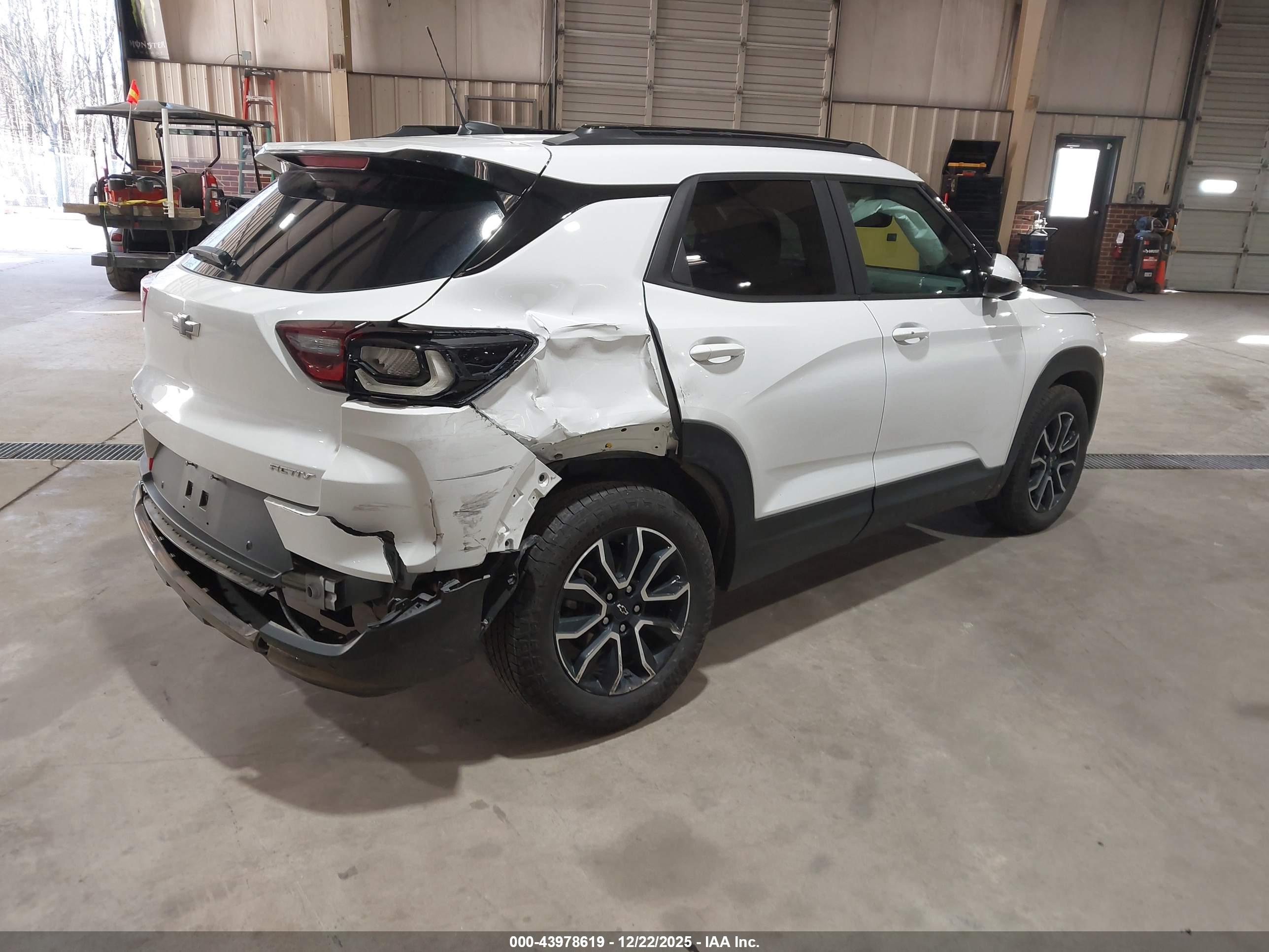 CHEVROLET TRAILBLAZER image 4