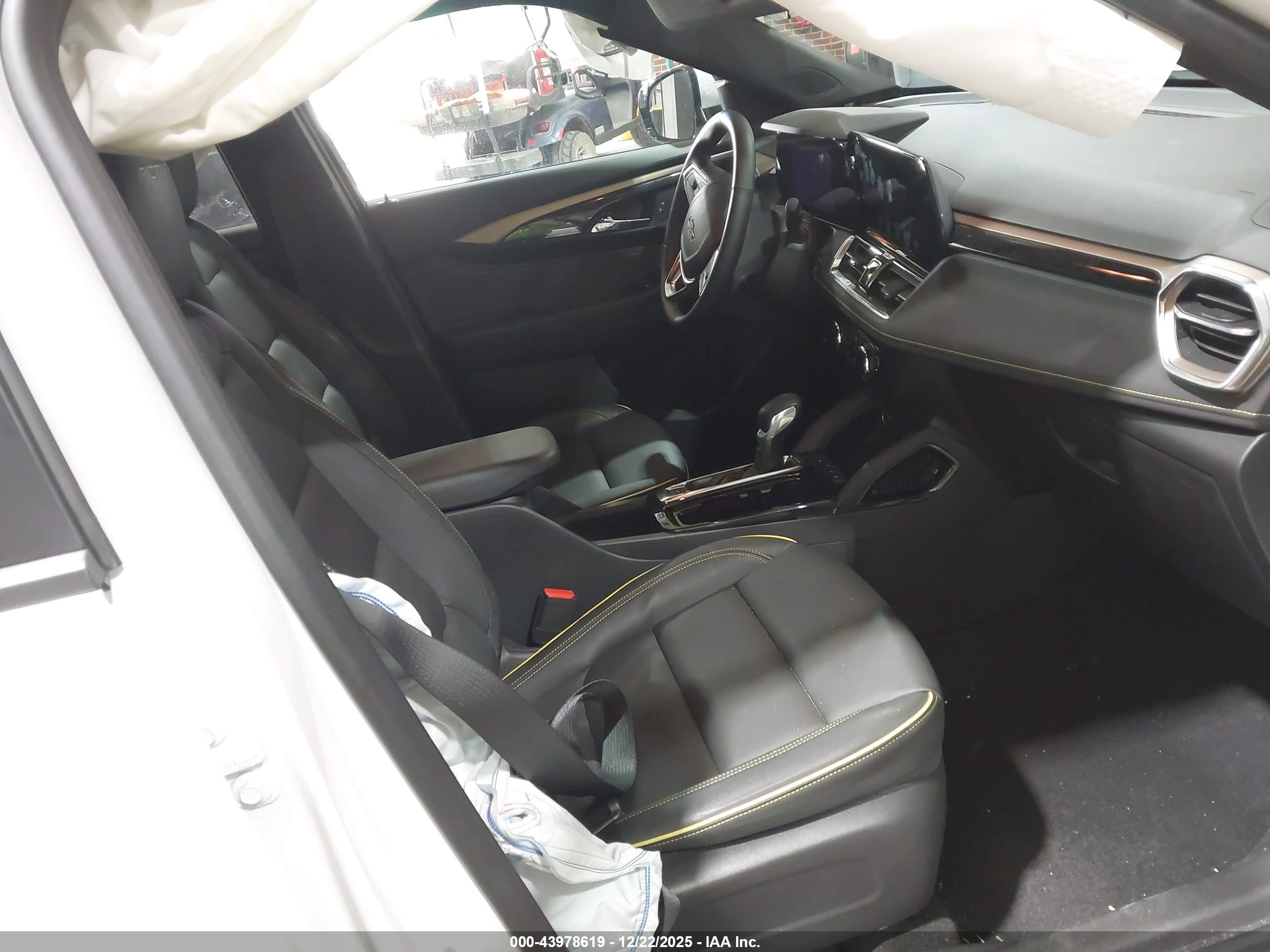 CHEVROLET TRAILBLAZER image 5
