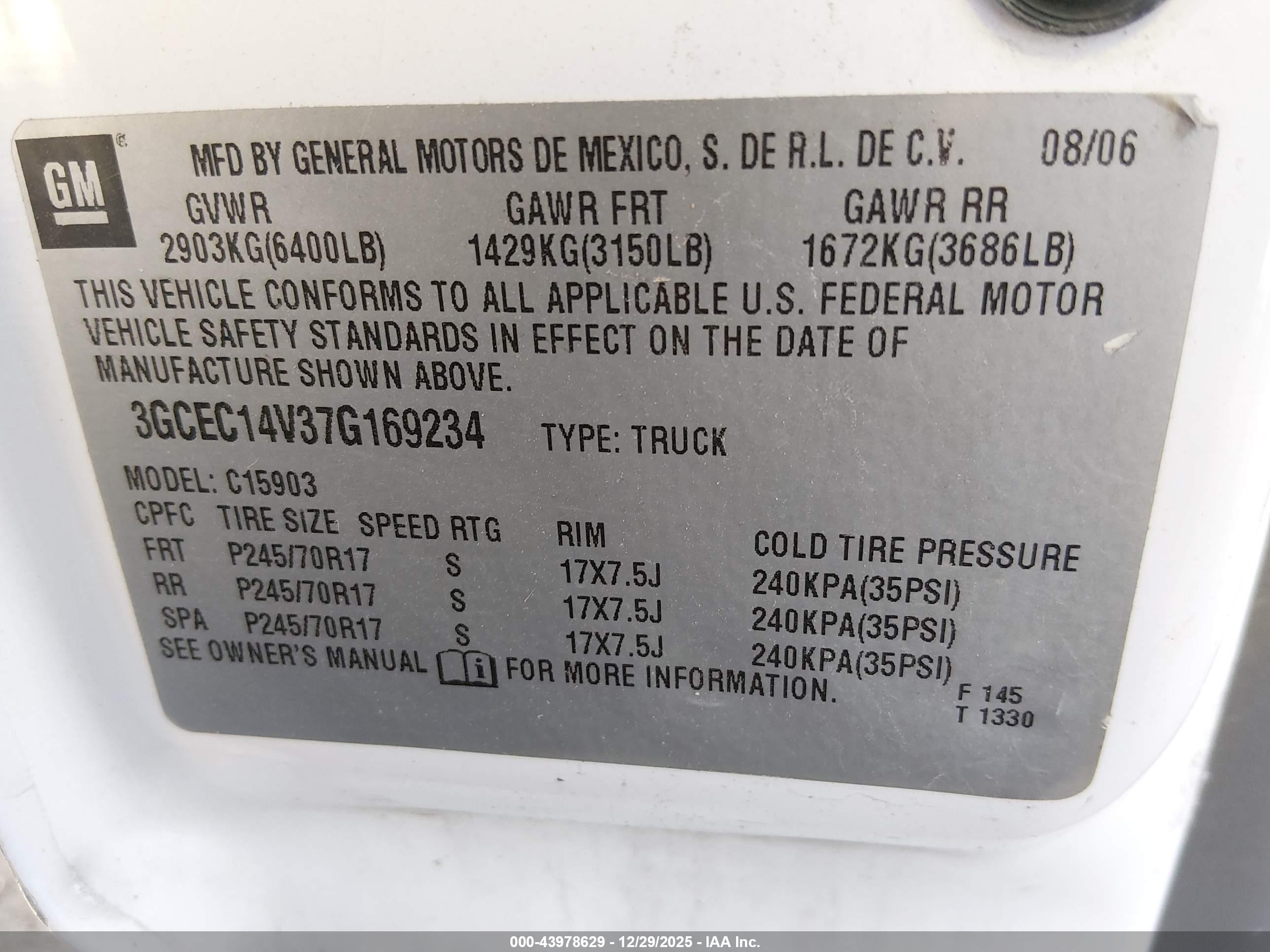 CHEVROLET SILVERADO image 9