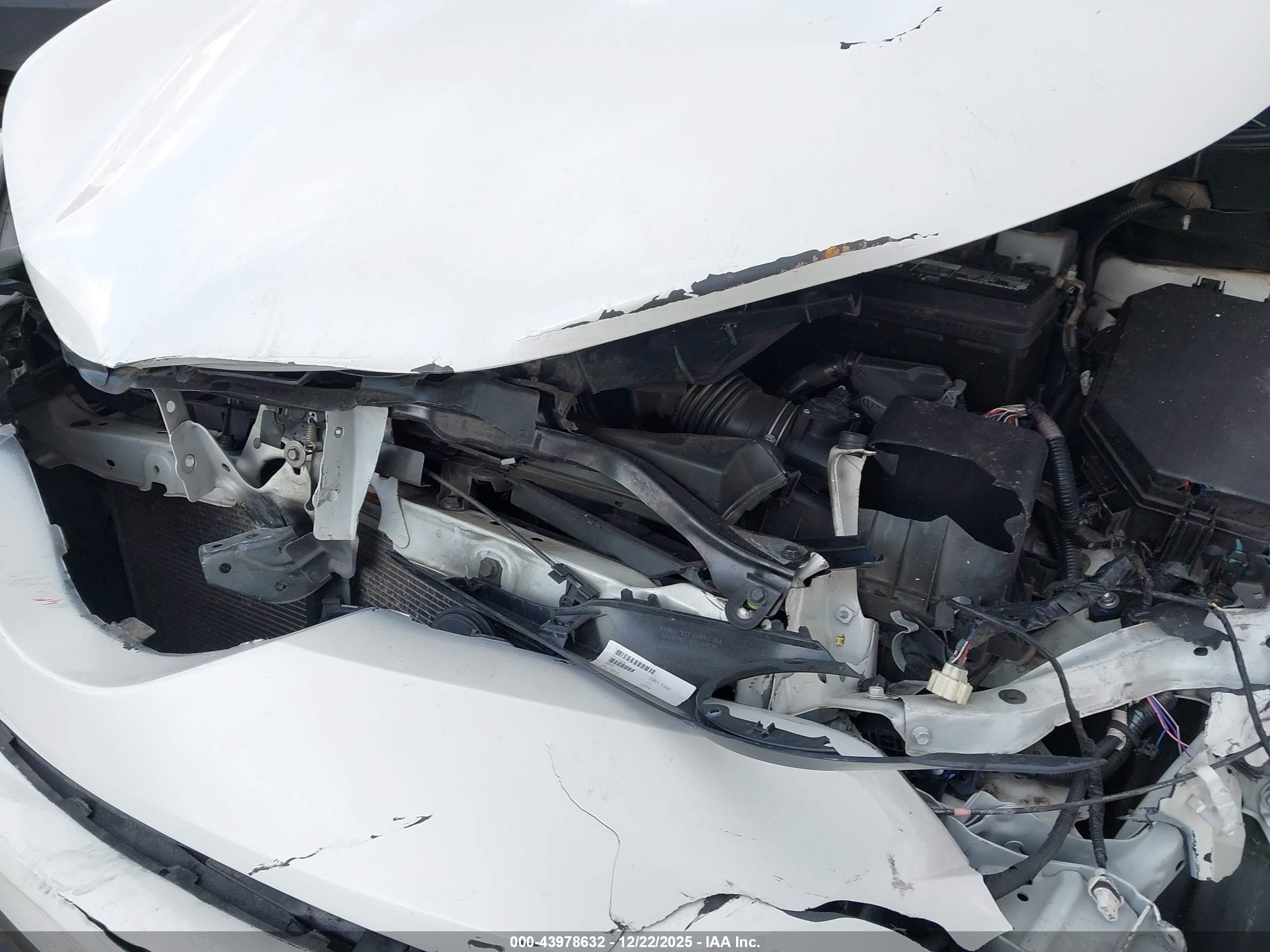 TOYOTA C-HR image 10