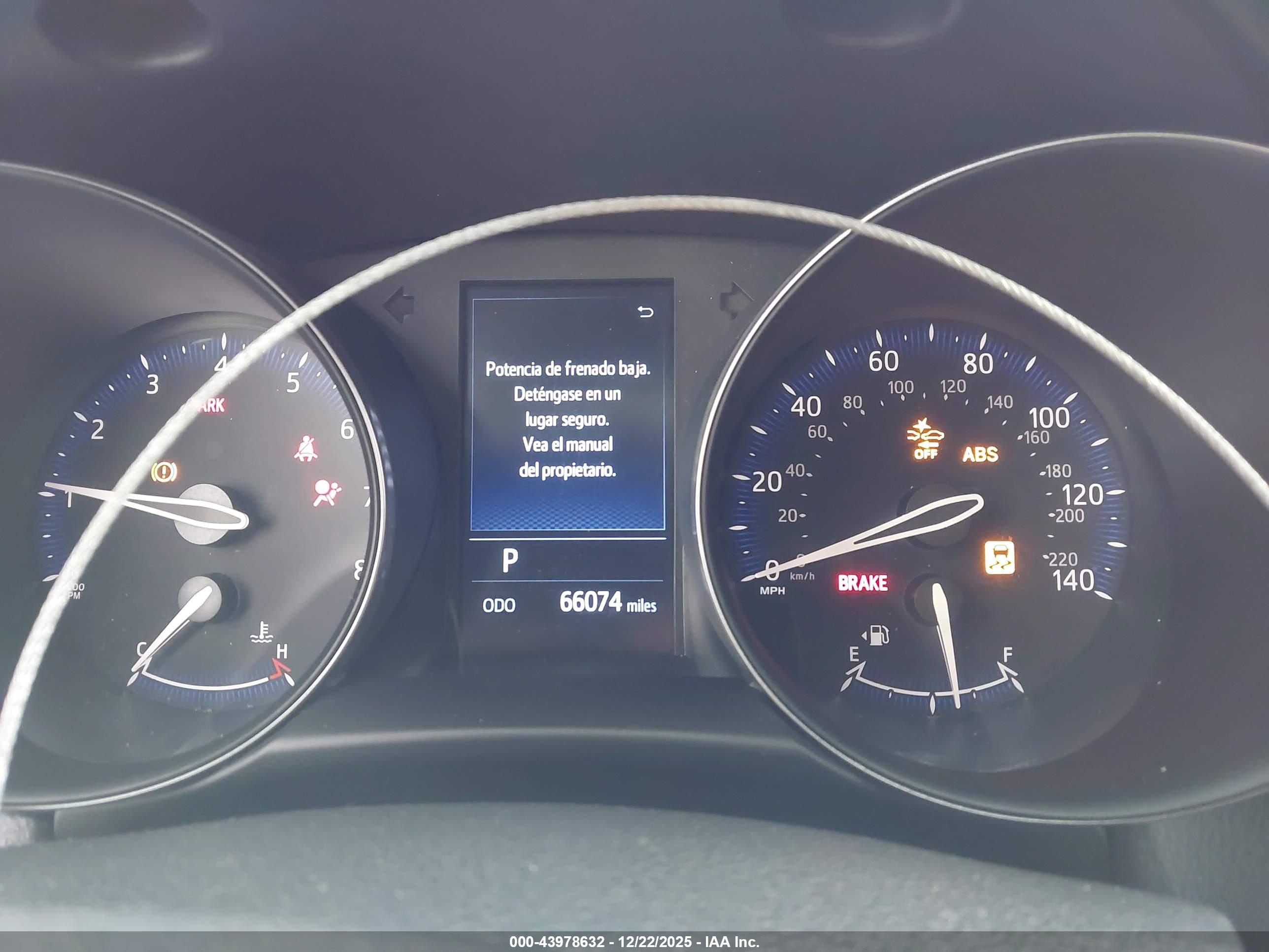 TOYOTA C-HR image 7