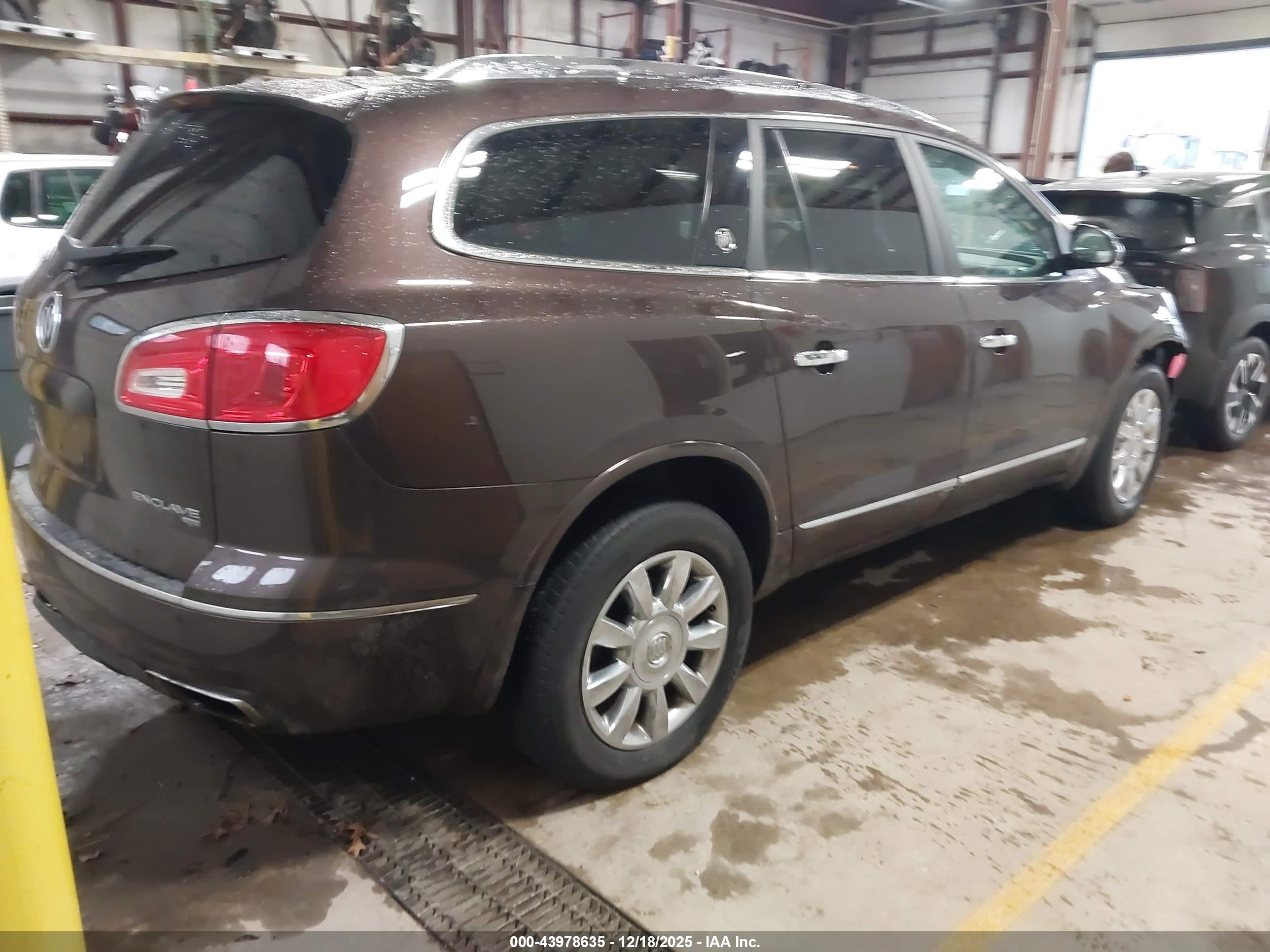 BUICK ENCLAVE image 4